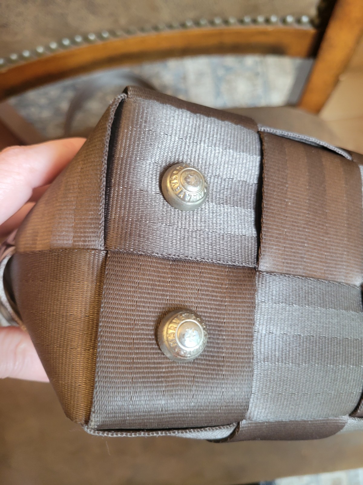 Harveys seatbelt bags Trelis brown large tote white pattern EUC