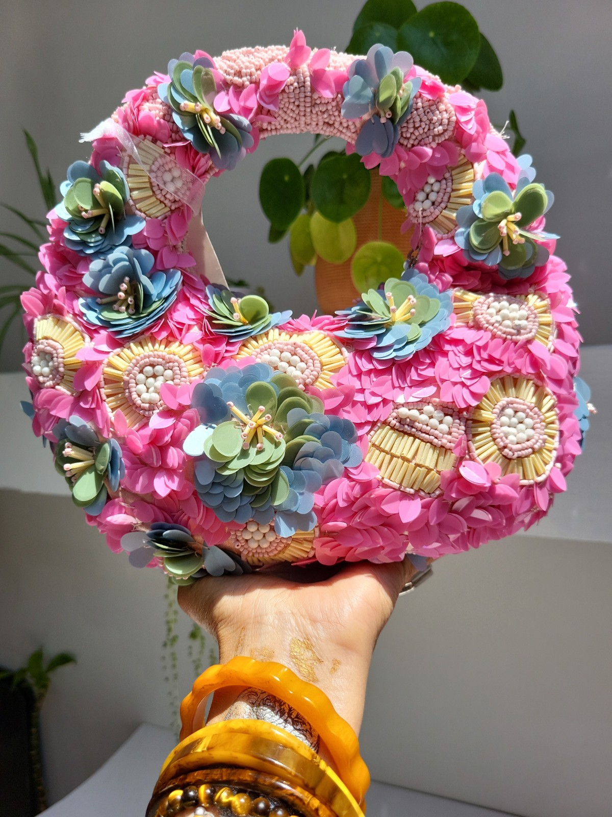 NWT Viral HANDCRAFTED IN INDIA Pink Floral Garden 3D Appliqué Flowers Beaded Bag