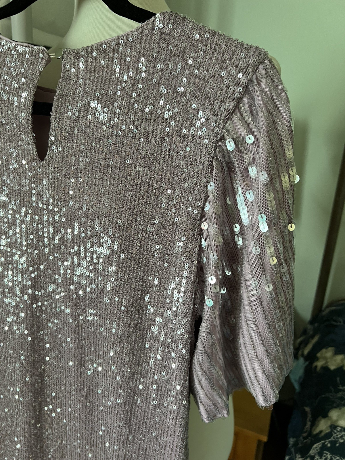 Cable & Gauge Women’s Size Medium Short Puff Sleeve Rose Pink Sequin Top
