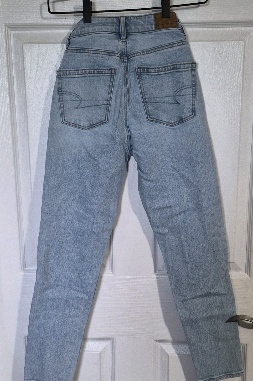 American Eagle Outfitters Women’s Straight Light Wash Blue Denim Jeans 5-Pocket