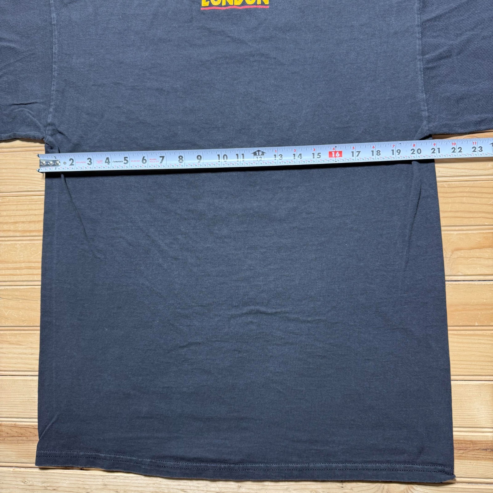 Vintage 90s Disney The Lion King Broadway Musical London Graphic T-Shirt – Large