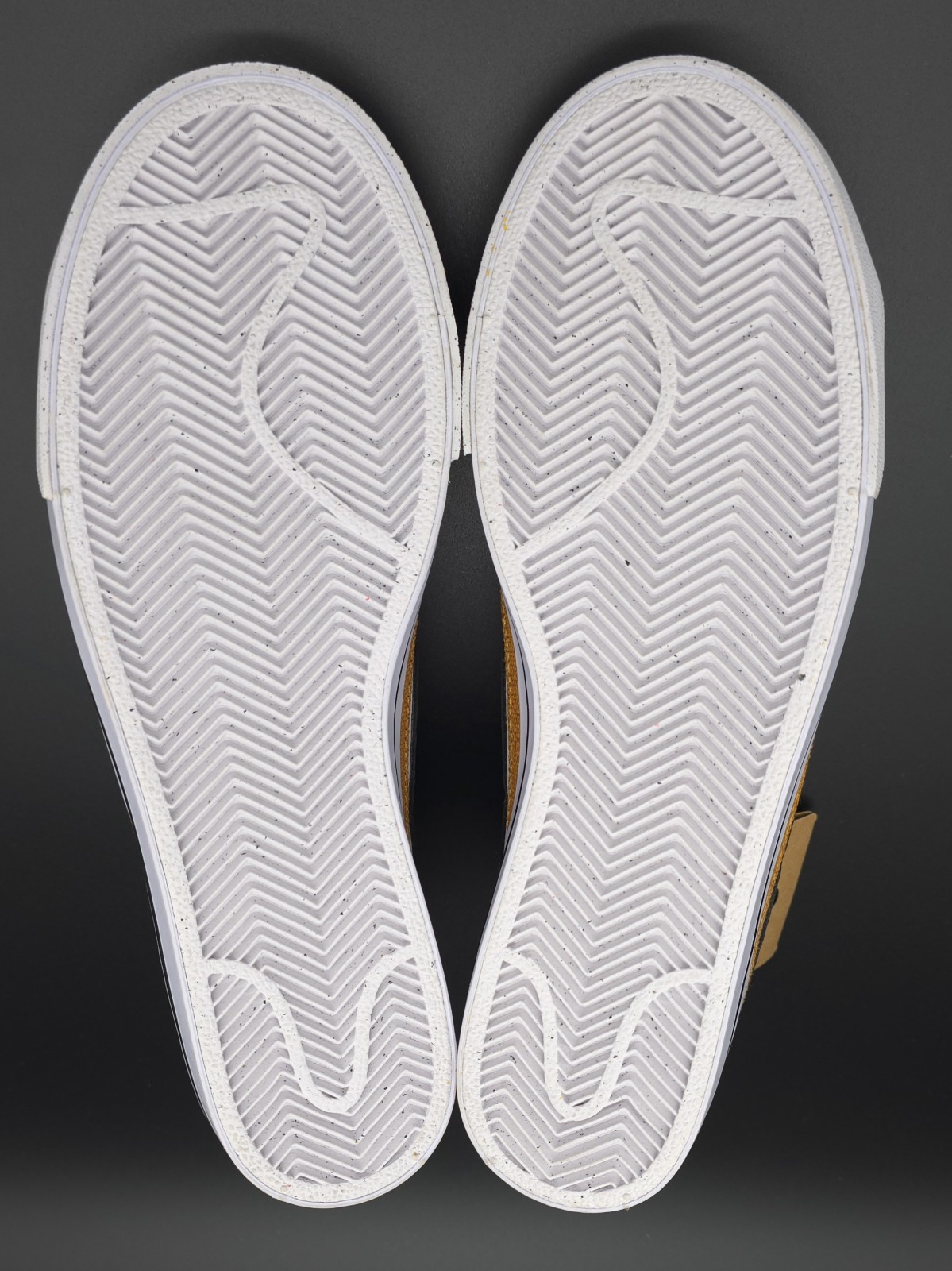 NEW Nike Court Legacy – Women’s Size 7, Next Nature White Black Desert Ochre