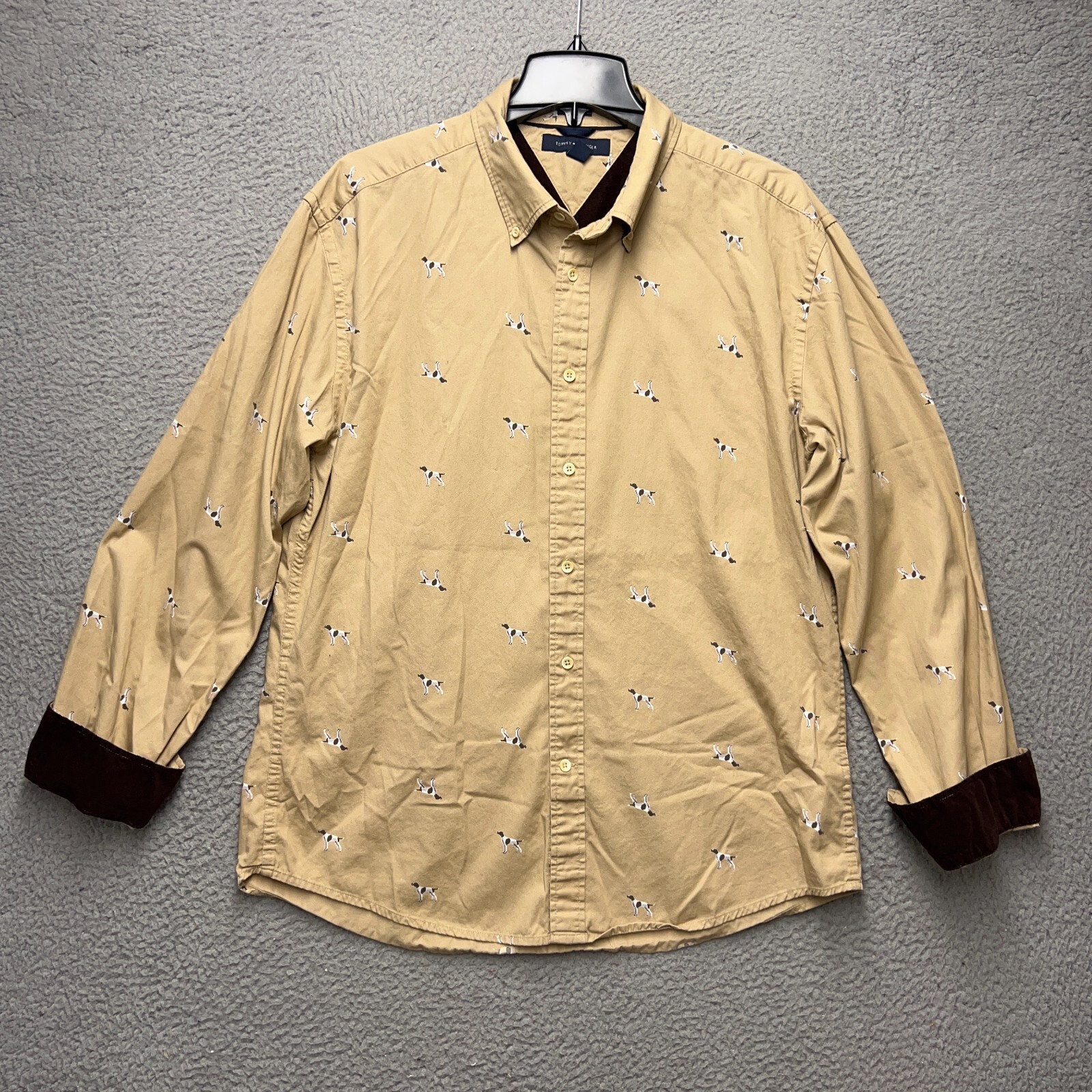 Tommy Hilfiger Shirt Mens XL Brown All Over Dog Print Slim Corduroy Flip Collar