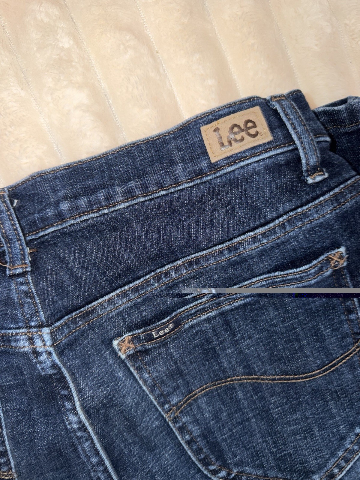 Lee Relaxed Fit Straight Leg Mid Rise Dark Wash Denim Jeans 12 Short