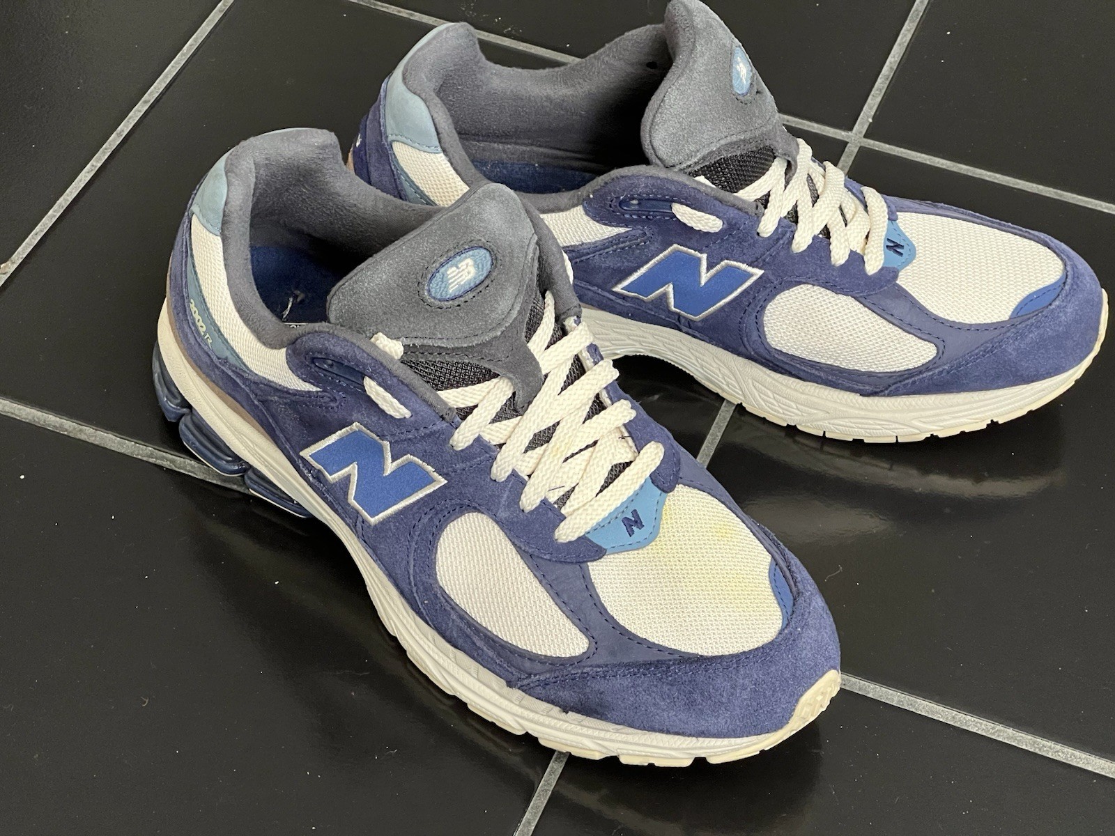 New Balance 2002R Night Tide Blue Team Cream (M2002RG) Suede Shoes Men’s 11.5