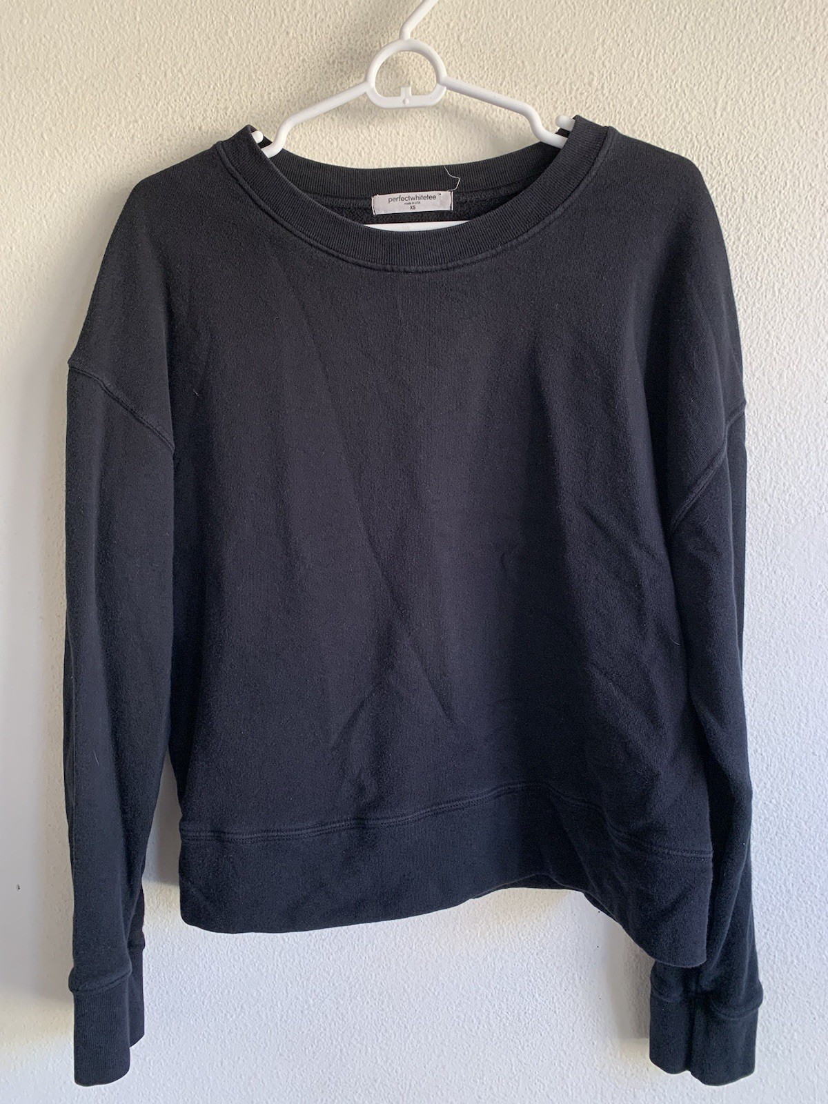 Perfect White Tee Black Sweatshirt Sweater XS Women’s Oversized Cotton