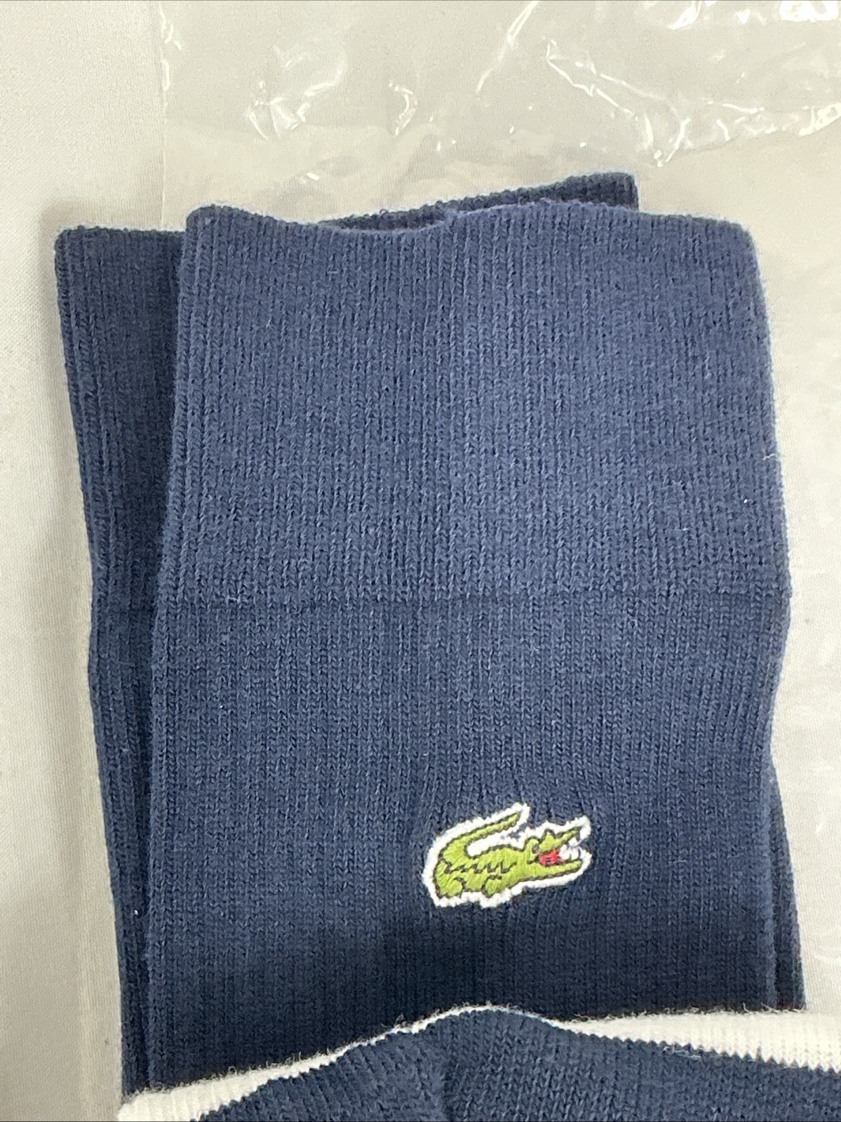 Lacoste NWT 2 Pack Size 10-12 Navy & White Striped Logo Ribbed Cuff Crew Socks