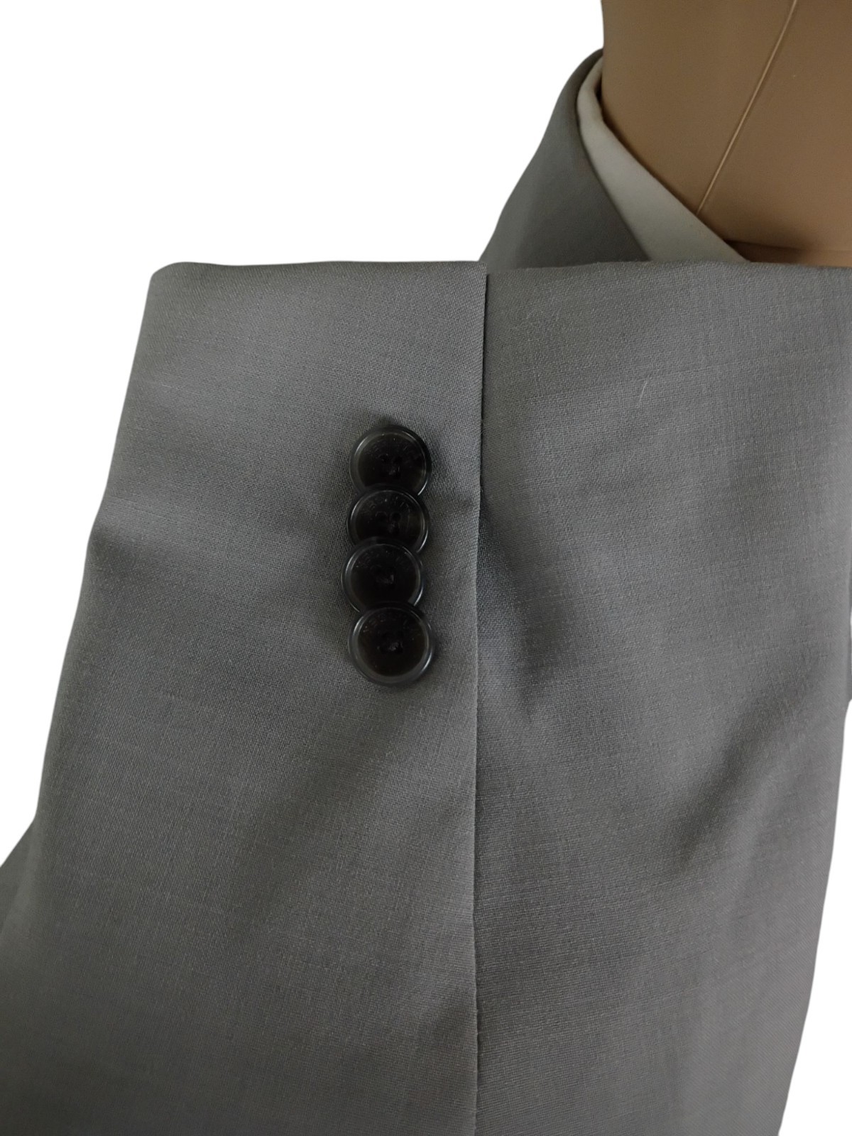 NEW Tommy Hilfiger Two Piece Light Gray Worsted Wool Suit 46XS Short Unhemmed
