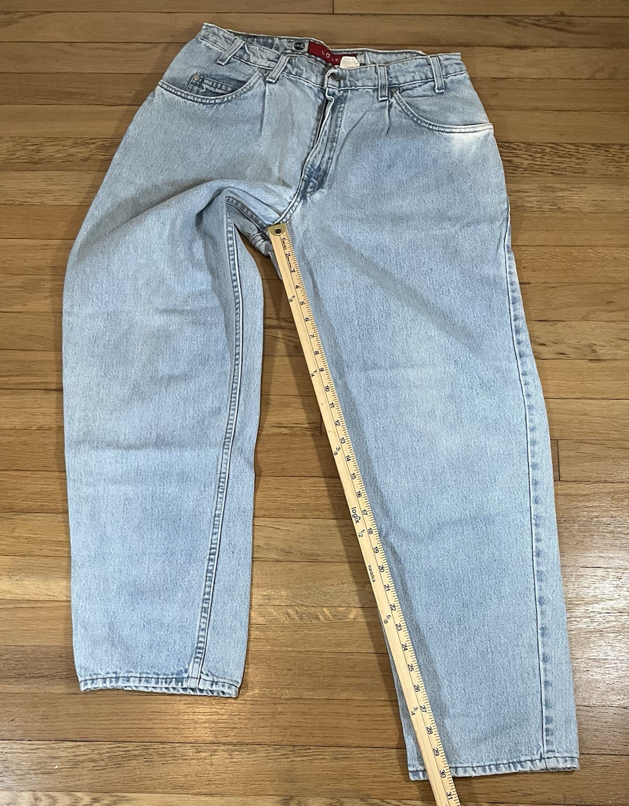 Vintage Levis SilverTab Loose Fit Jeans Light Wash Made in USA 32×30 Distressed