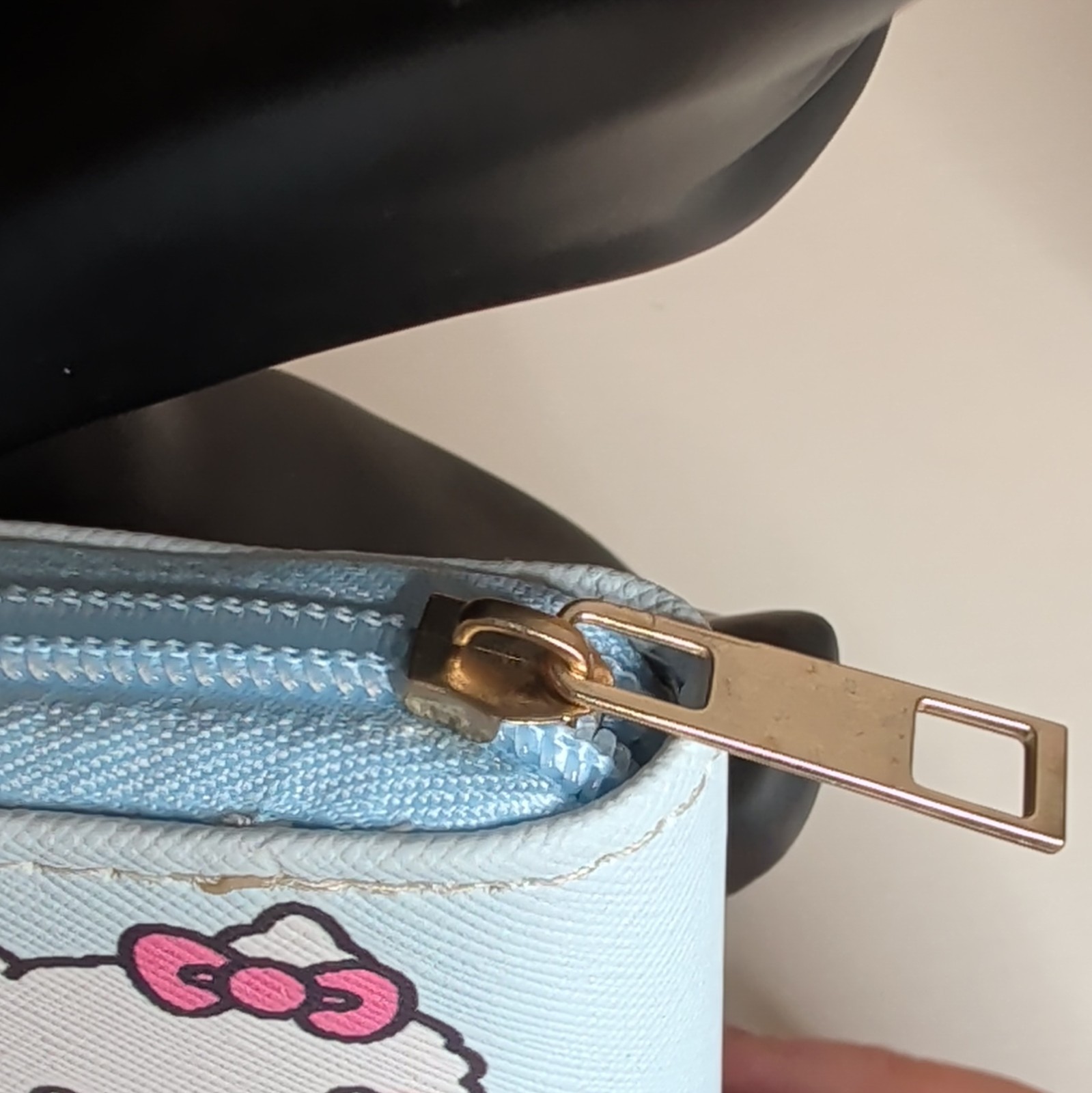 Novelty Hello Kitty Blue Zip-Around Long Wallet Cartoon Print Card Slots Zipper