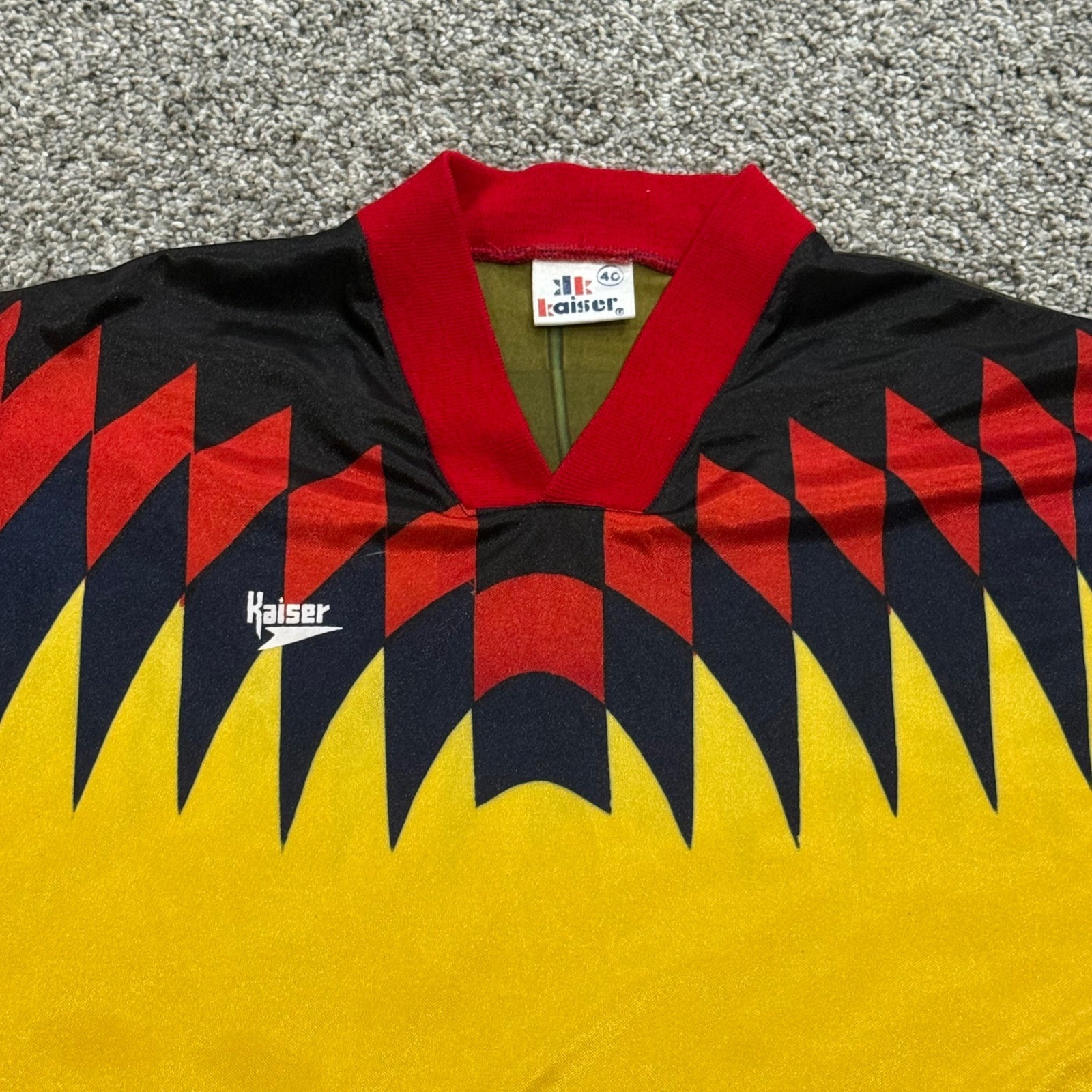 Vintage 80s Kaiser Soccer Jersey Size 40 Geometric Sportswear Retro Mens L