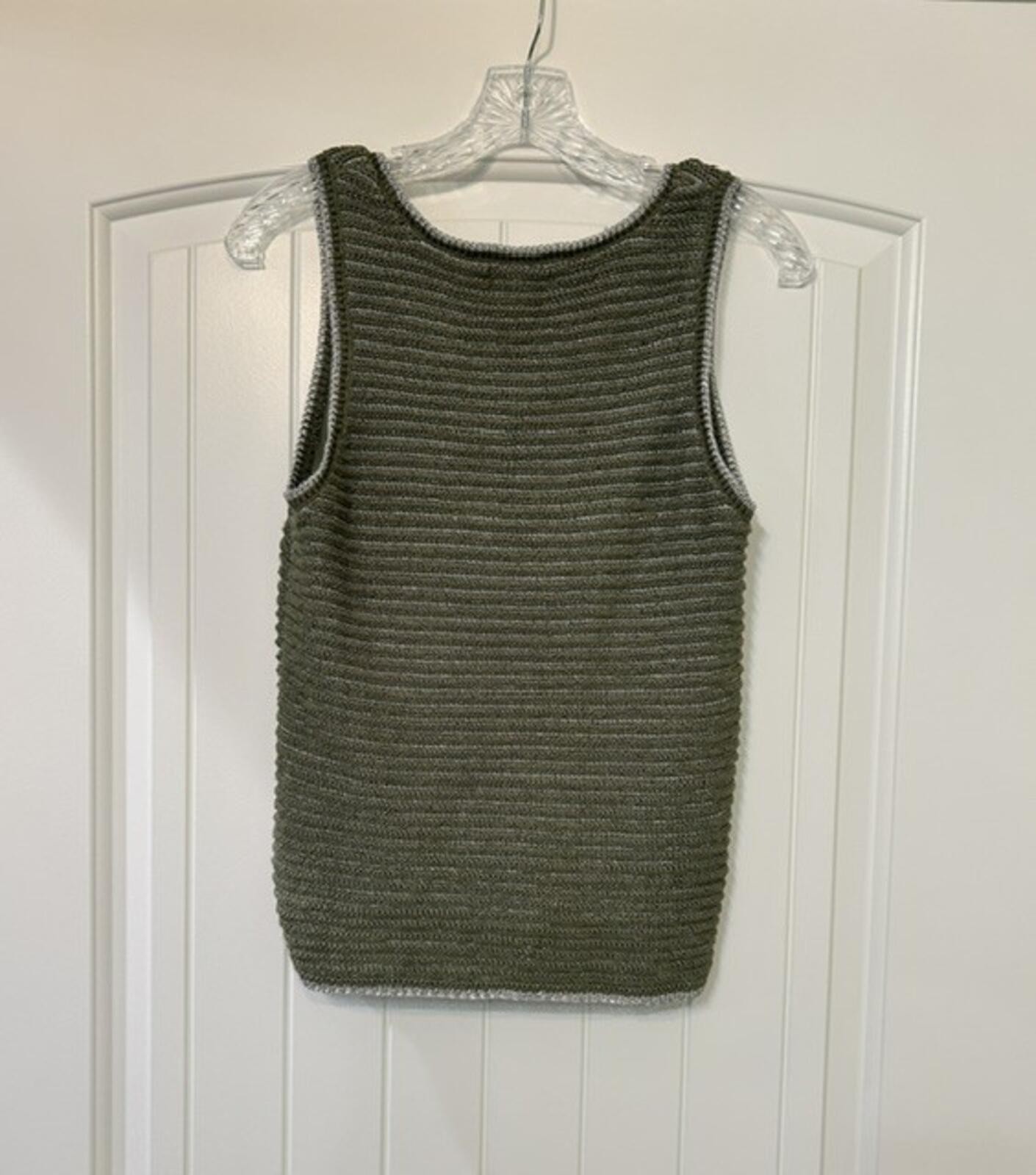 ✨ Sofia Sage & Silver Tank — NWT Summer & Holiday‑Ready Neutral