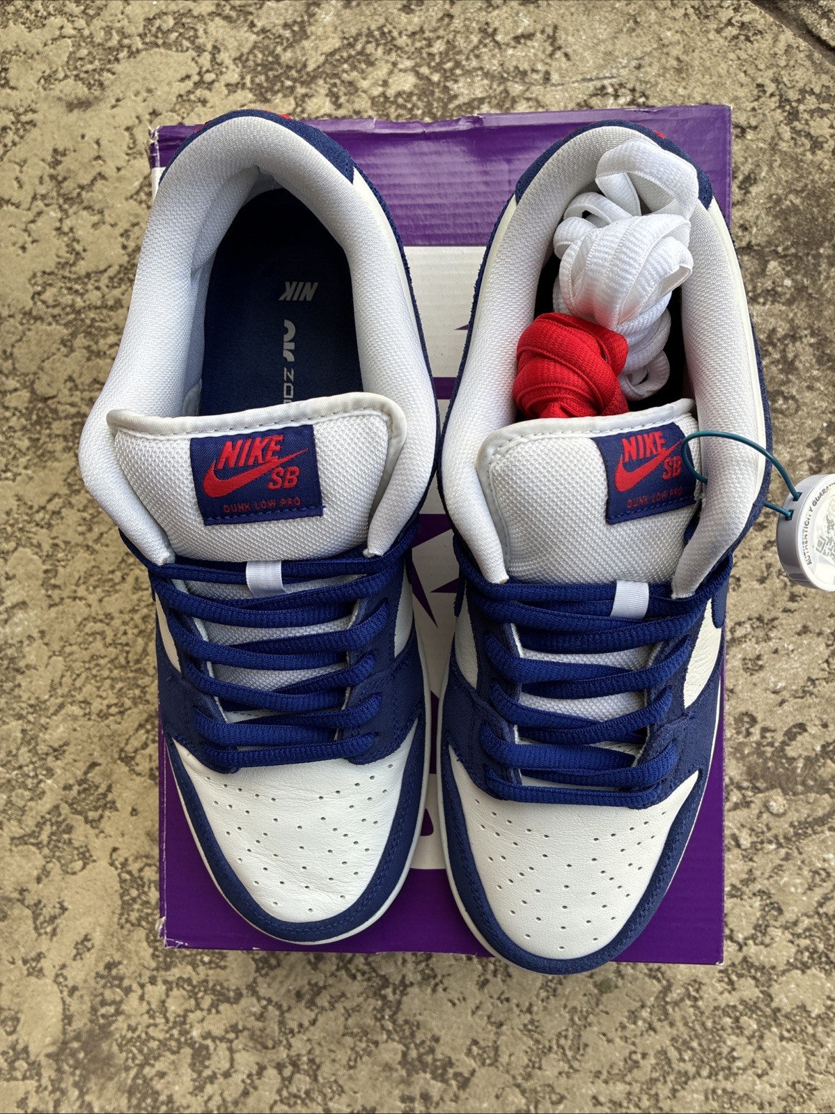 Used / VNDS Nike SB Dunk Low Pro PRM, Dodgers. Men’s Size 9.5. OG ALL