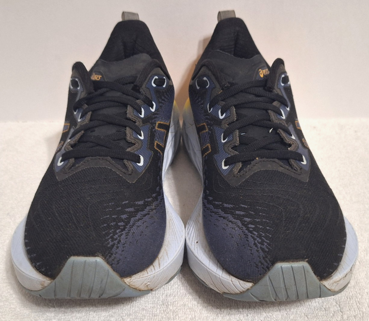 ASICS Novablast 4 Black Thunder Blue Running Shoes 1011B693 Men’s Size 9