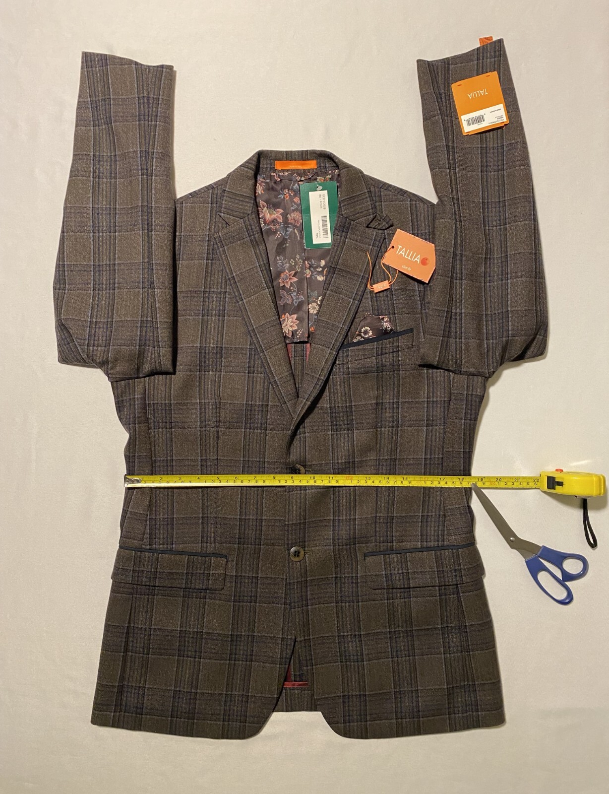 NWT Tallia Vocca Slim Halflined Plaid Men’s Sportcoat Jacket 100% Wool Size 38R