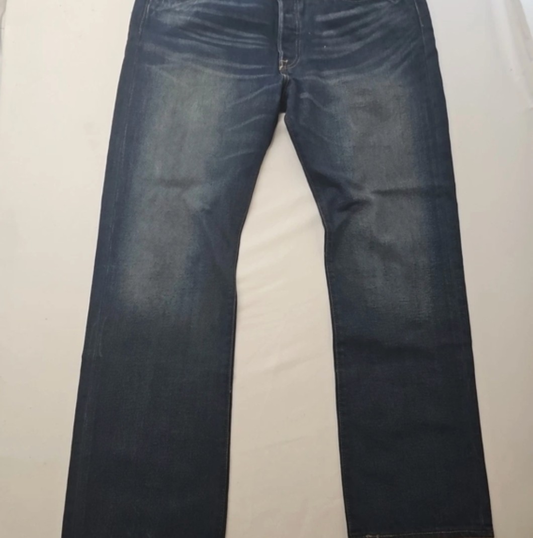 Levi’s 501 Men’s Denim Blue Jeans Button Fly Cotton 35 x 30 Dark Wash Distressed