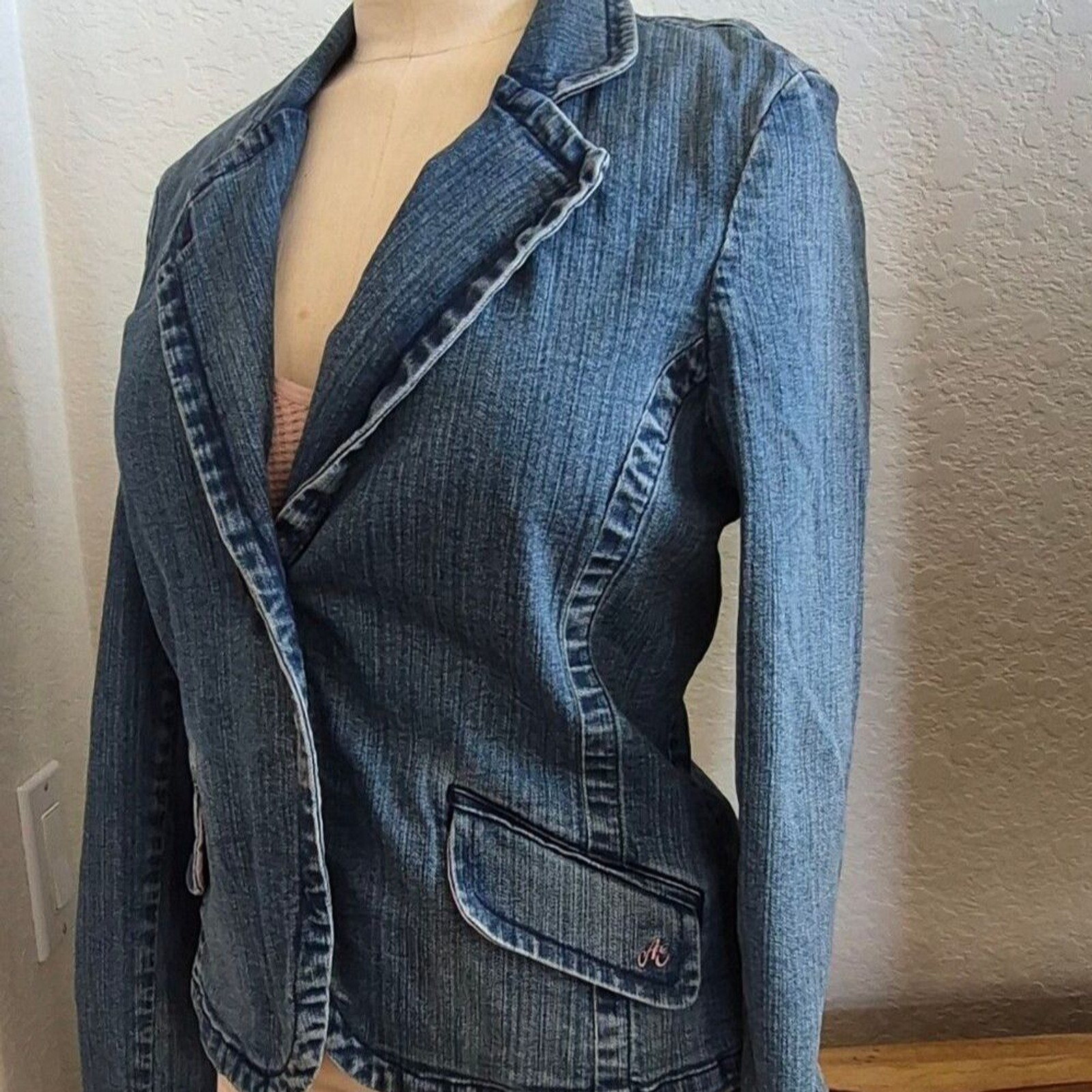 American Eagle Vintage Cotton, One Button Denim jacket Sz Medium