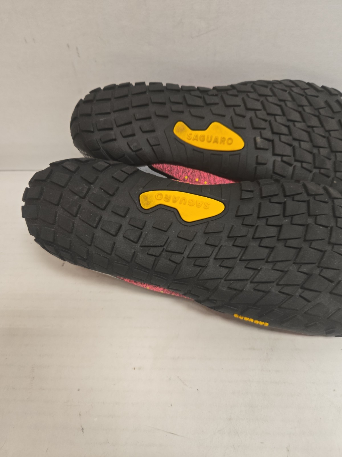 Saguaro Barefoot Minimalist Shoes Unisex 40 EU WM size 9-9.5 US Men 7-7.5 Black