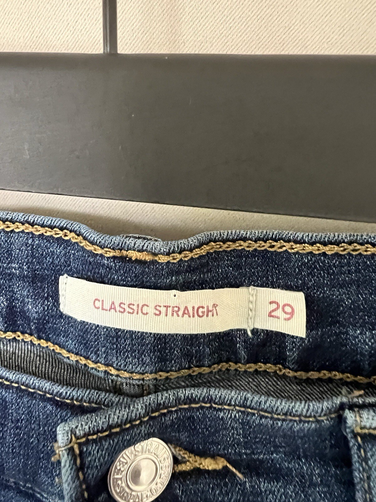 Levi’s Womens 29 Blue Medium Wash Mid Rise Classic Straight Leg Jeans