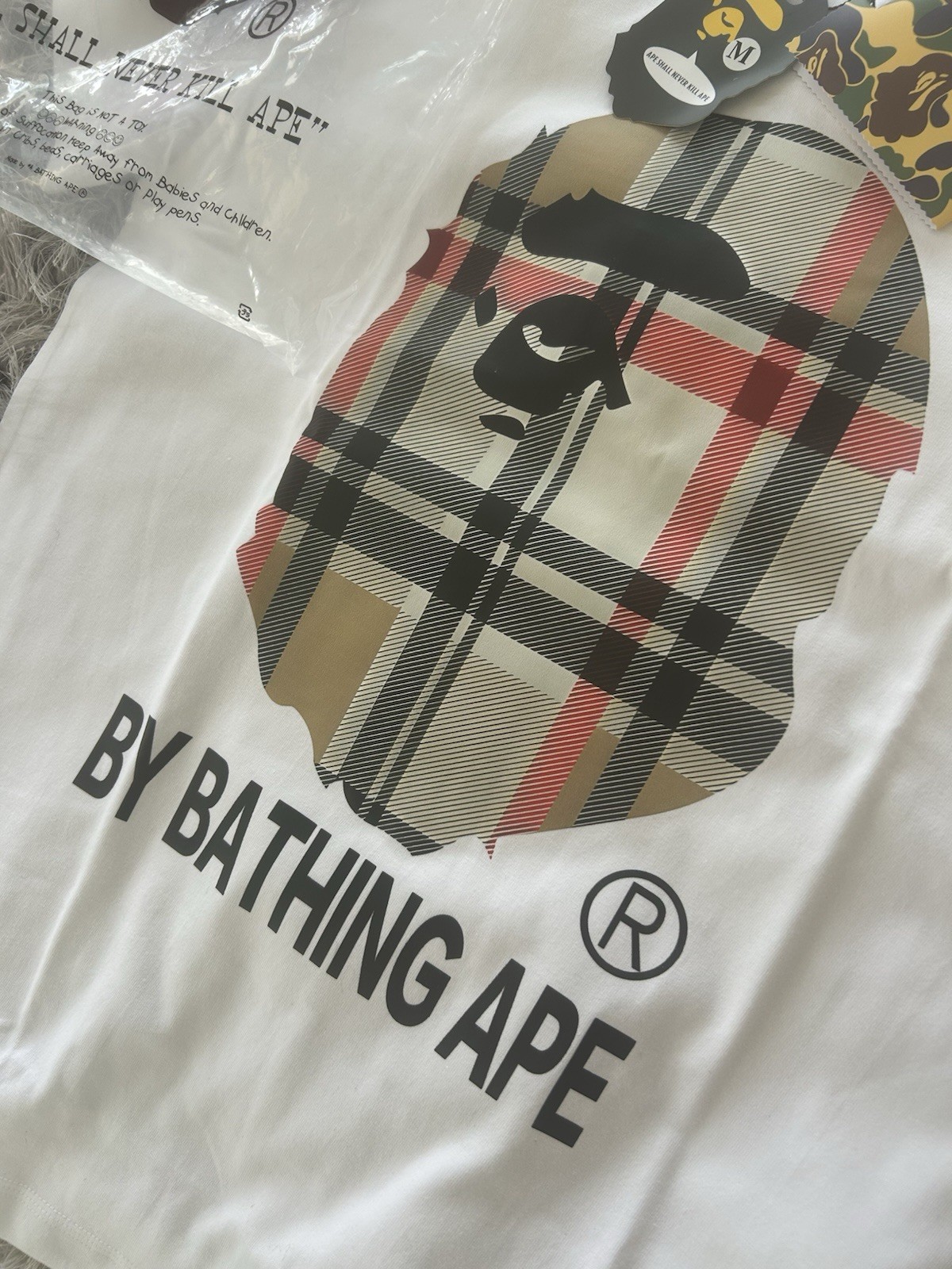 A Bathing Ape BAPE Ape Head Graphic Tee Men’s M White Crew Neck Cotton