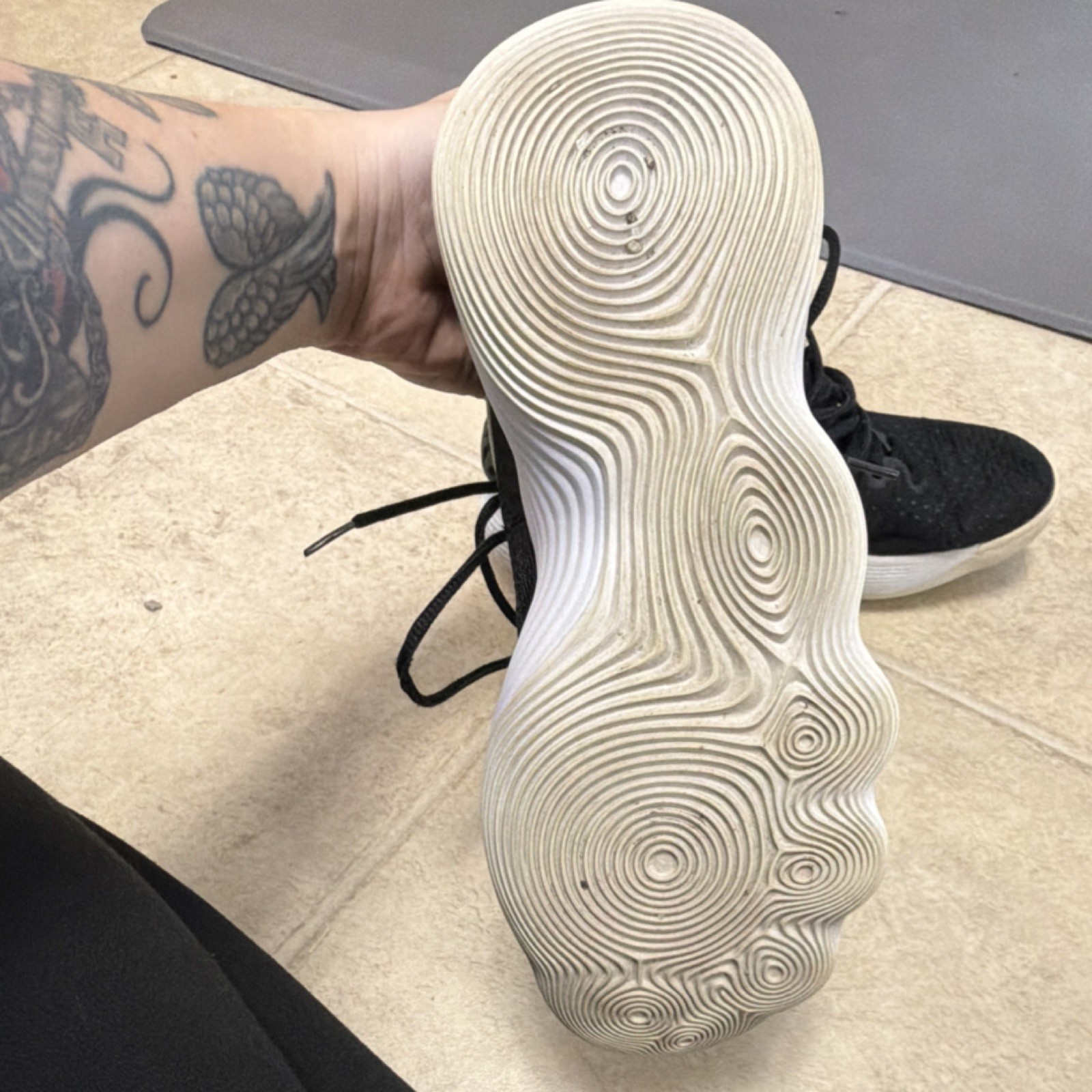 Nike basketball shoes 8.5