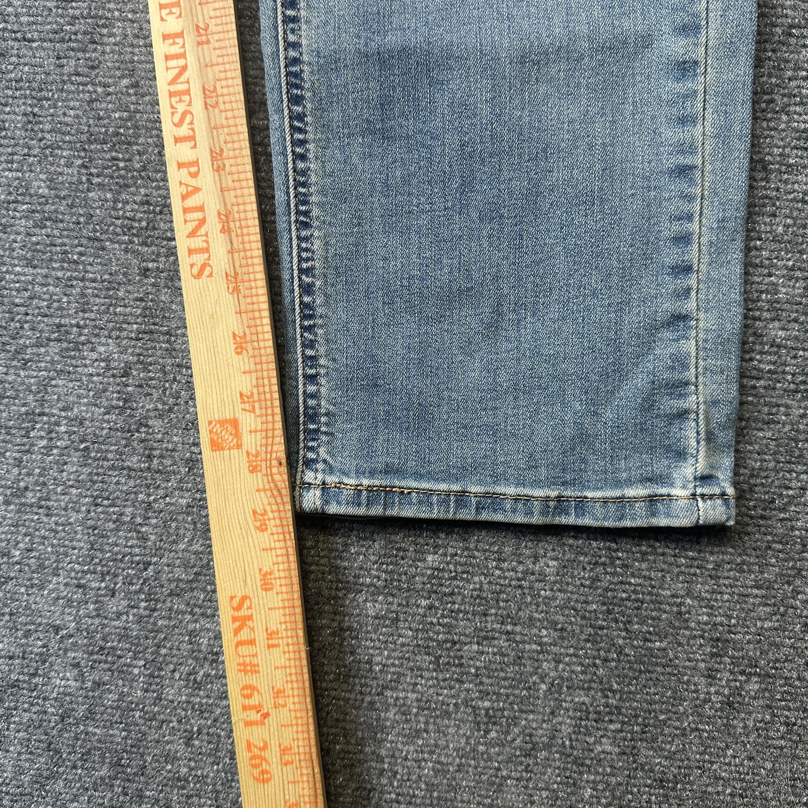 Levi’s 541 Jeans Mens 30×30 Blue Light Wash Athletic Taper Fit Denim Stretch