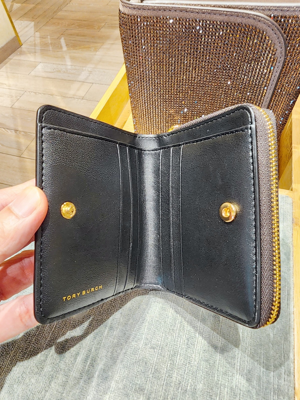 Latest Tory Burch Emerson Patent Leather Tortoise Compact Wallet 165945