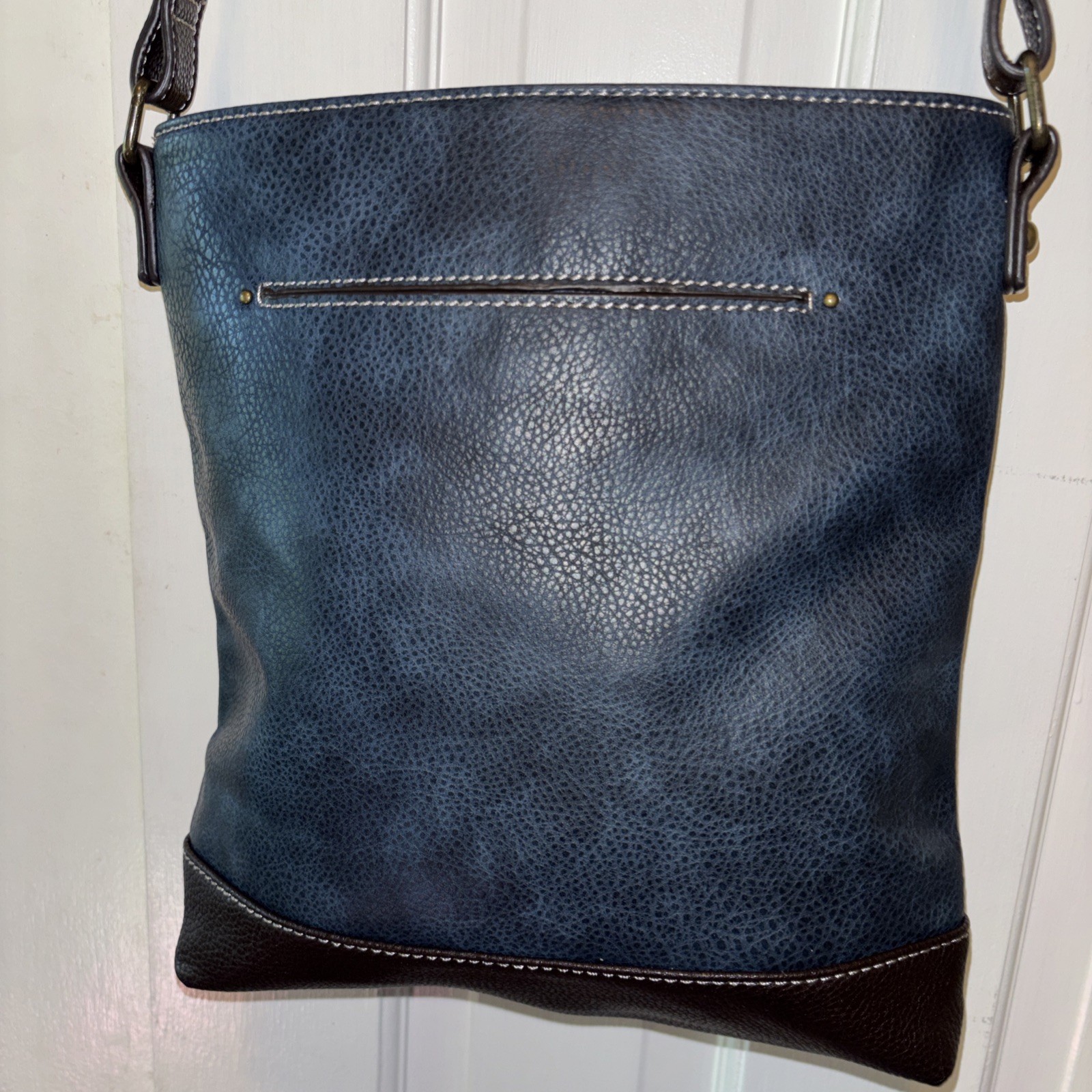 CHALA NAVY BLUE RED CARDINAL SWEET MESSENGER CROSSBODY TOTE PURSE FAUX LEATHER