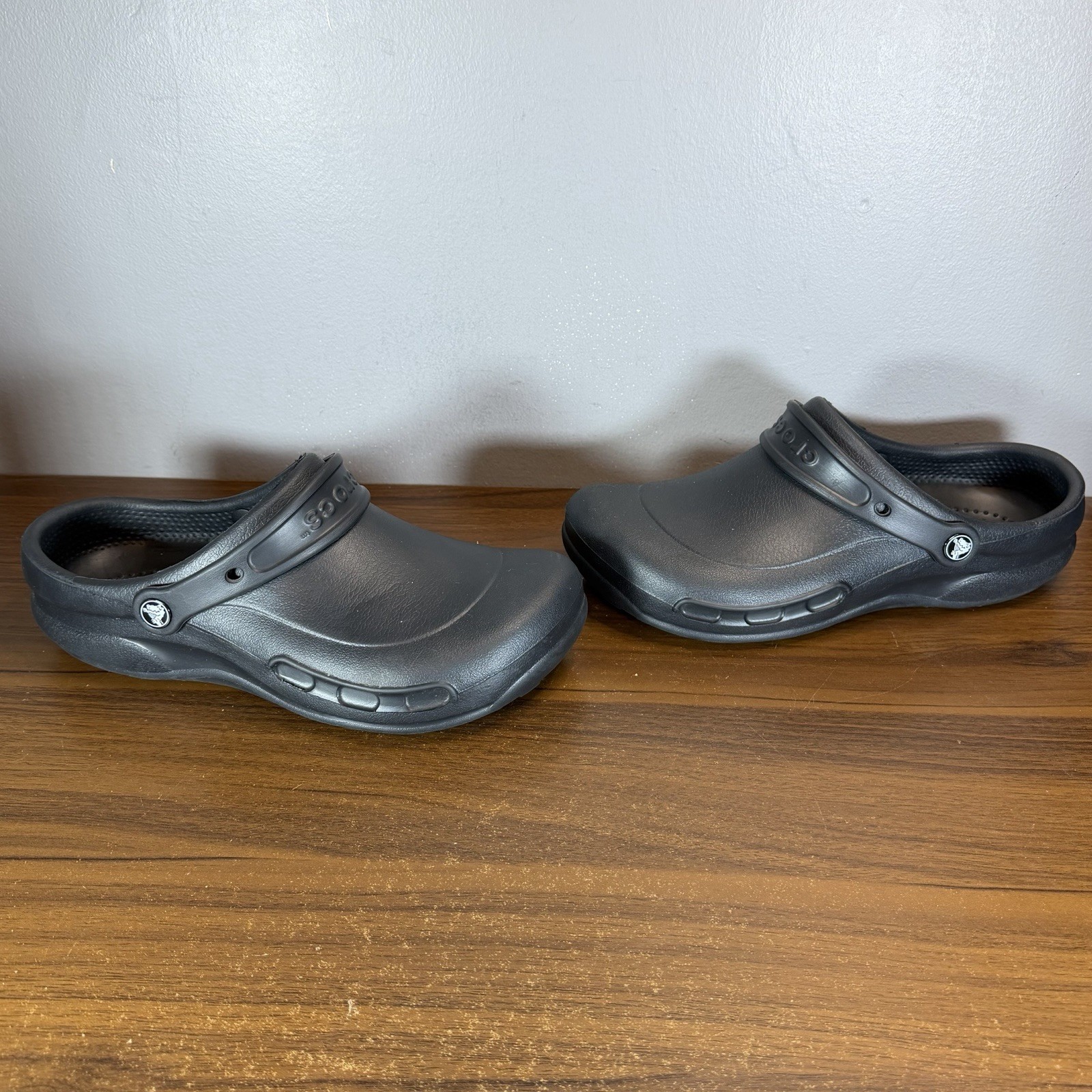 Crocs At Work Shoes Mens 9 Bistro Clogs Black Slip Resistant Comfort Casual