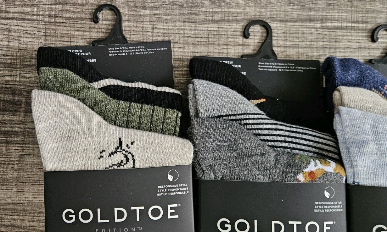 Lot of 3 GOLDTOE Men’s 3 Pair Assorted Crew Dress Socks Size 6-12.5 NWT Dog Boat