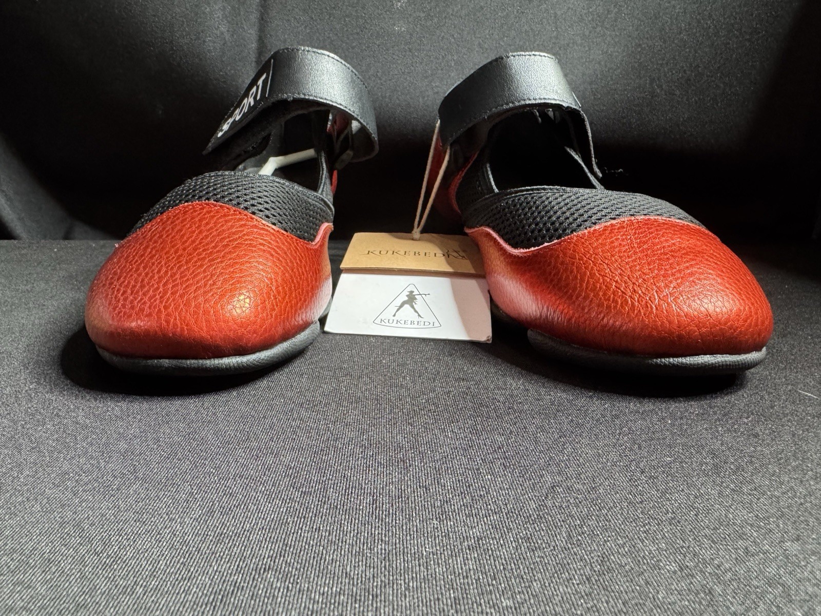 Womens Dance Practice Shoes Closed Toe Split Sole $45.55 Size 8.5 RED/BLACK
