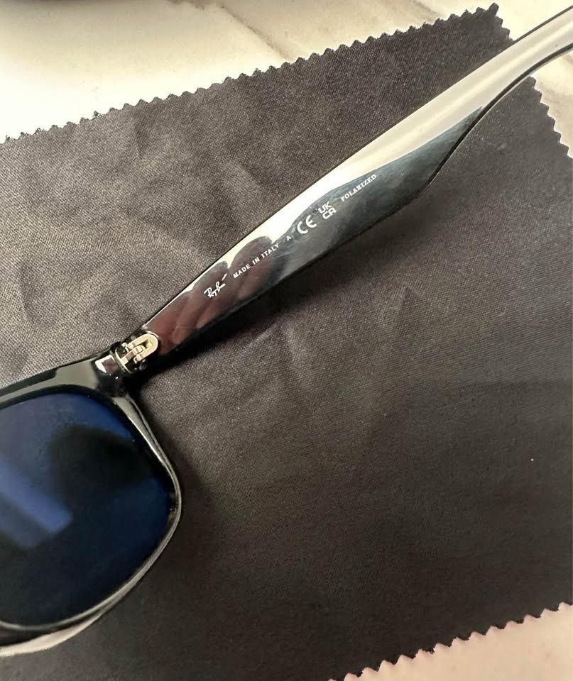 Ray-Ban RB 2132 New Wayfarer Polarized Sunglasses – Brand New Standard 52mm Size