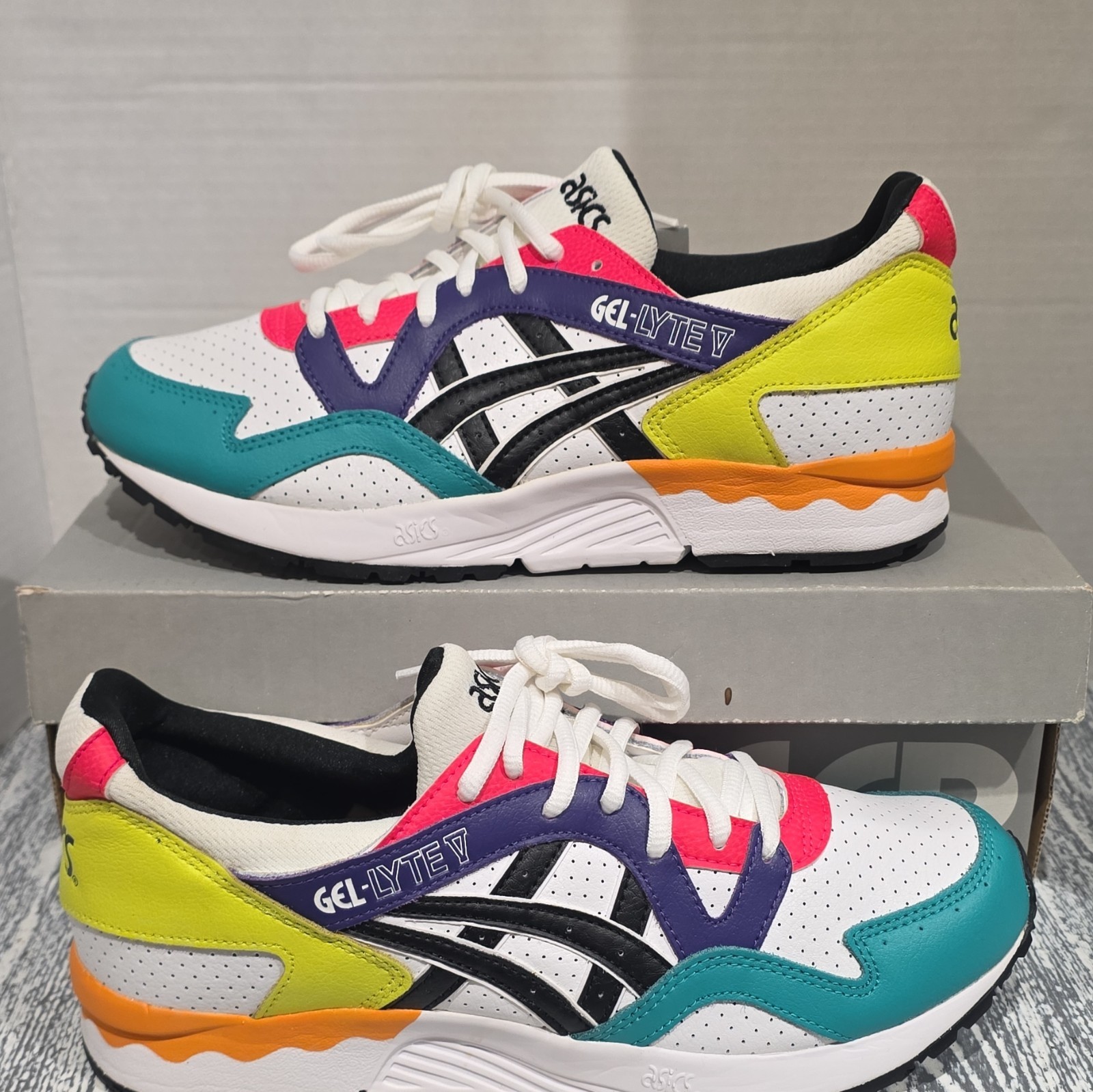 ASICS Gel-Lyte V Multicolor Colorblock Low Top Lace-Up Leather Sneakers 1191A227