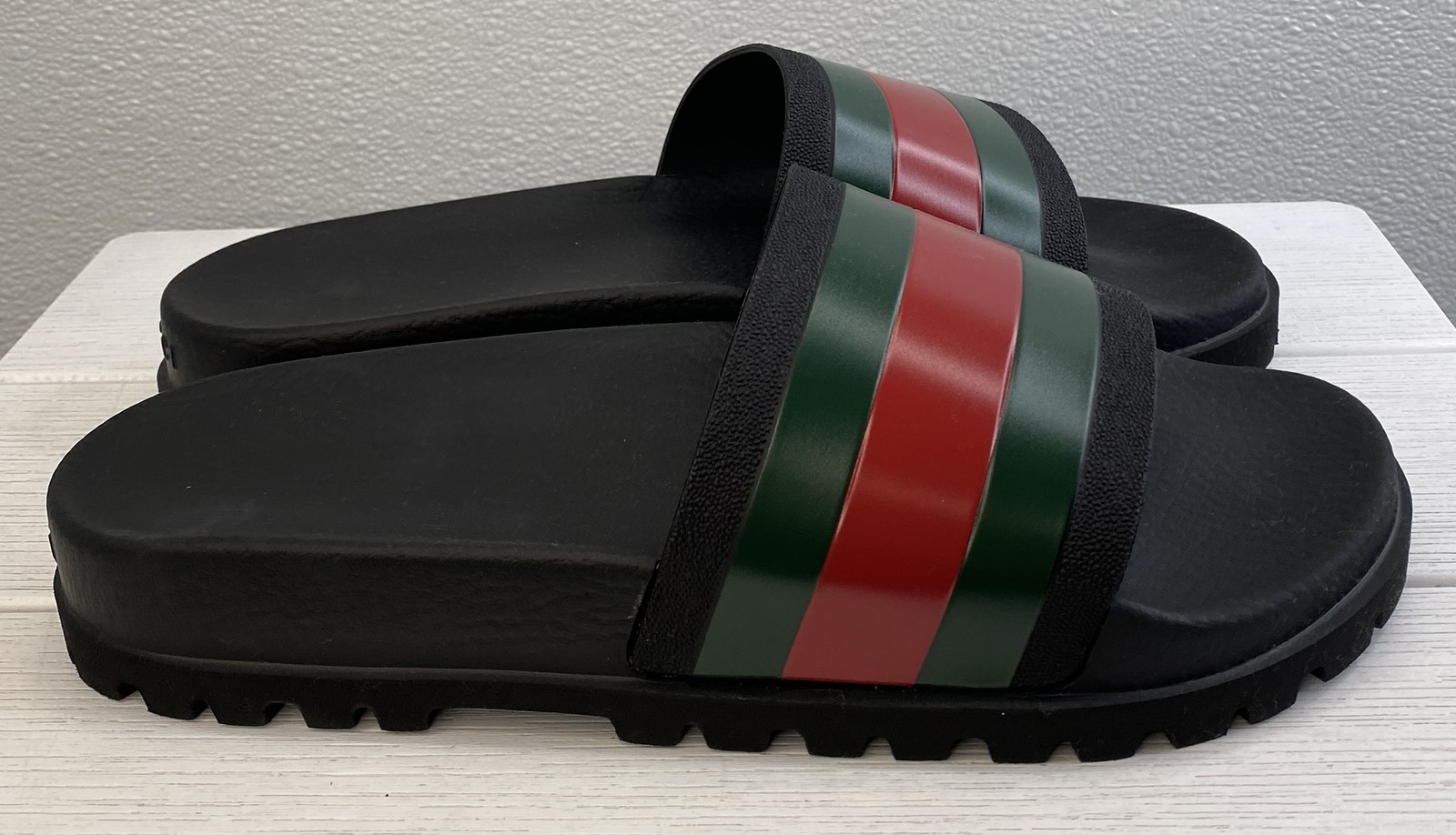 Gucci Slide Web Sandals Mens US10 UK9 Green/Red/Black Rubber Slip On *PREOWNED*
