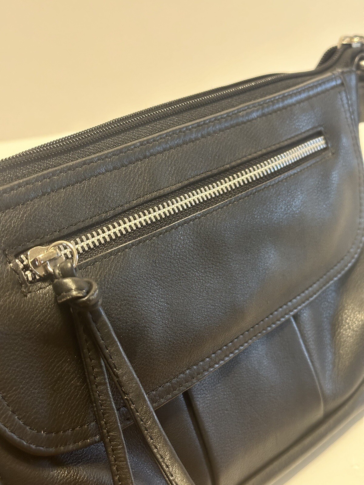 Great American Leather Works Cross Body Purse. used in good condition