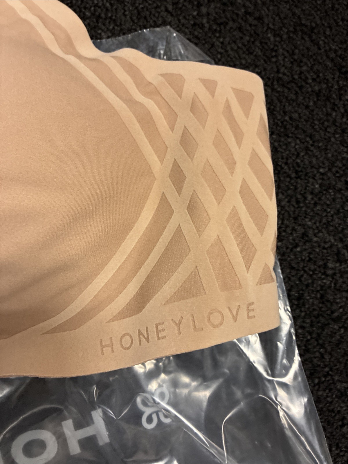 Honey Love Bra Womens SZ Med Sand Wireless Crossover Padded Comfort Women’s New