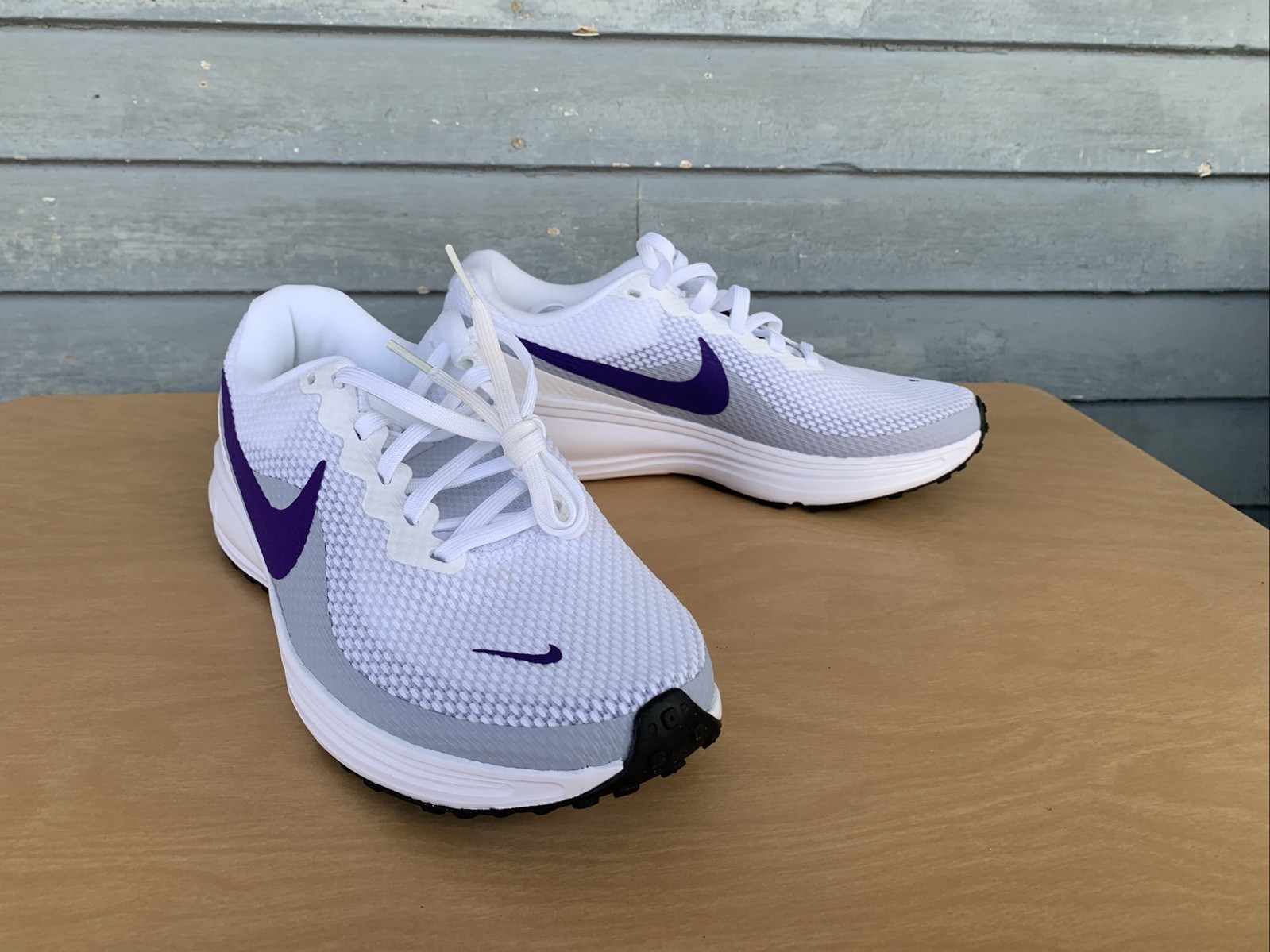 Nike Revolution 8 Womens Size 6.5 WIDE Running Shoes White Violet HQ1995-101 New