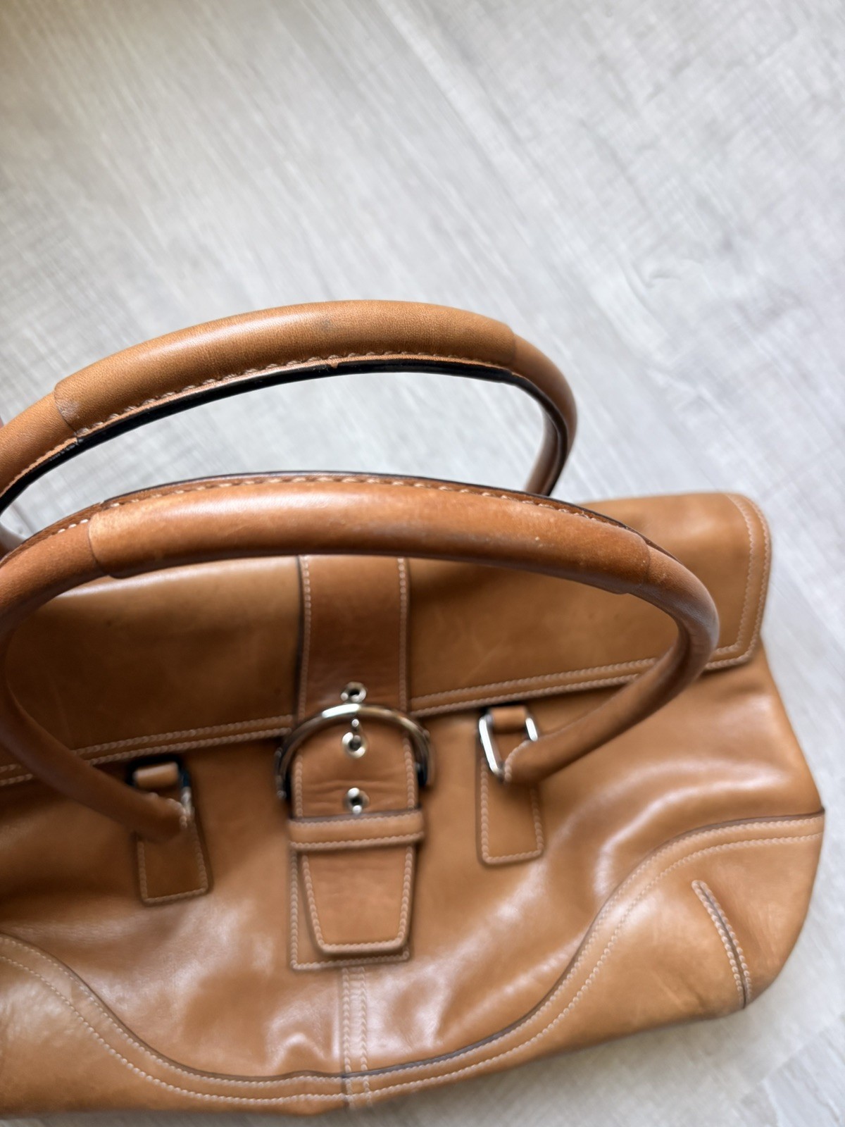 Vintage Y2K Coach Hampton Soho Flap Shoulder Bag Brown Saddle Leather F08A11