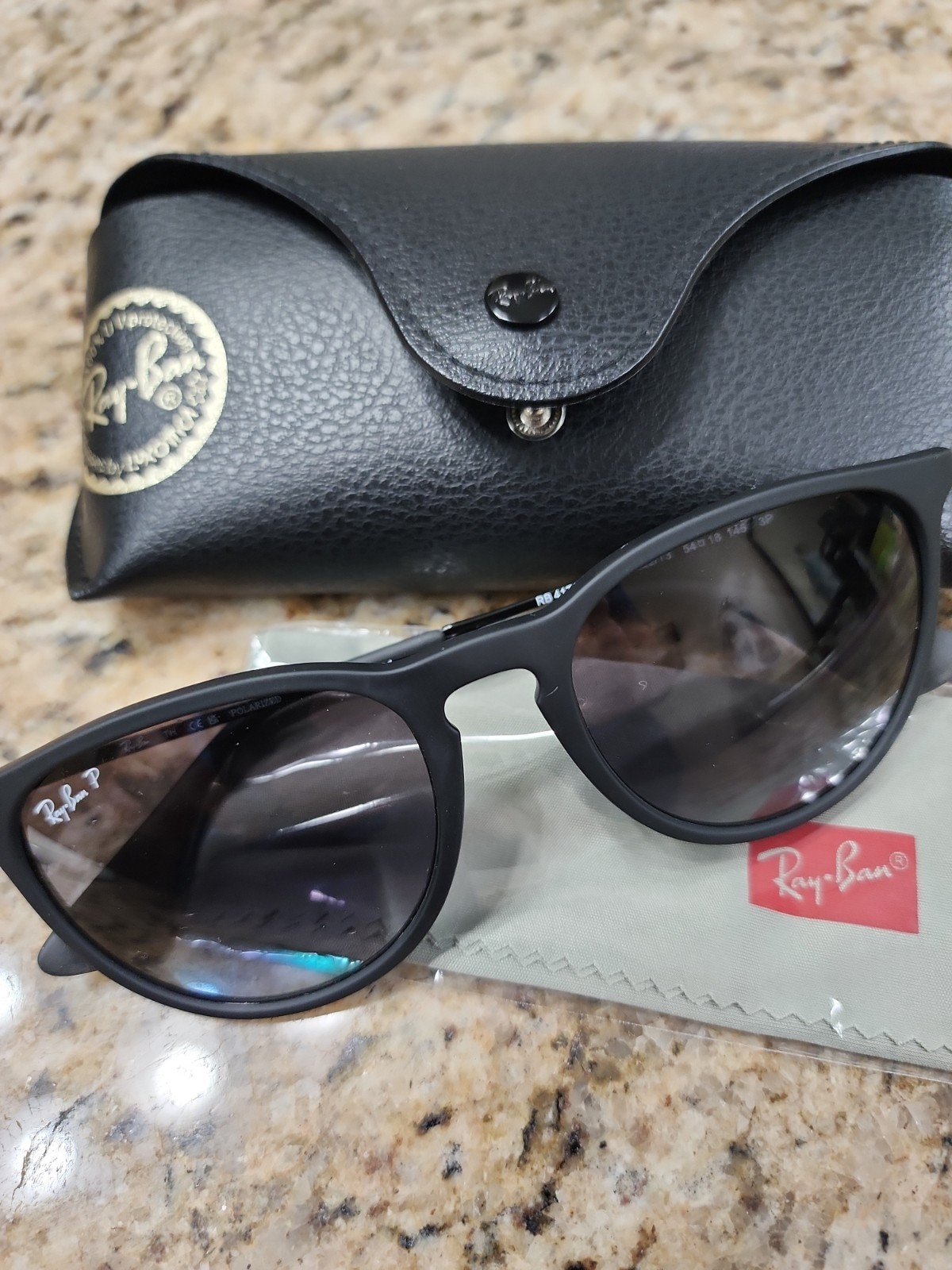 Ray Ban RB 4171 Erika 710/T5 54 18 145 3P Polarized Sun Glasses