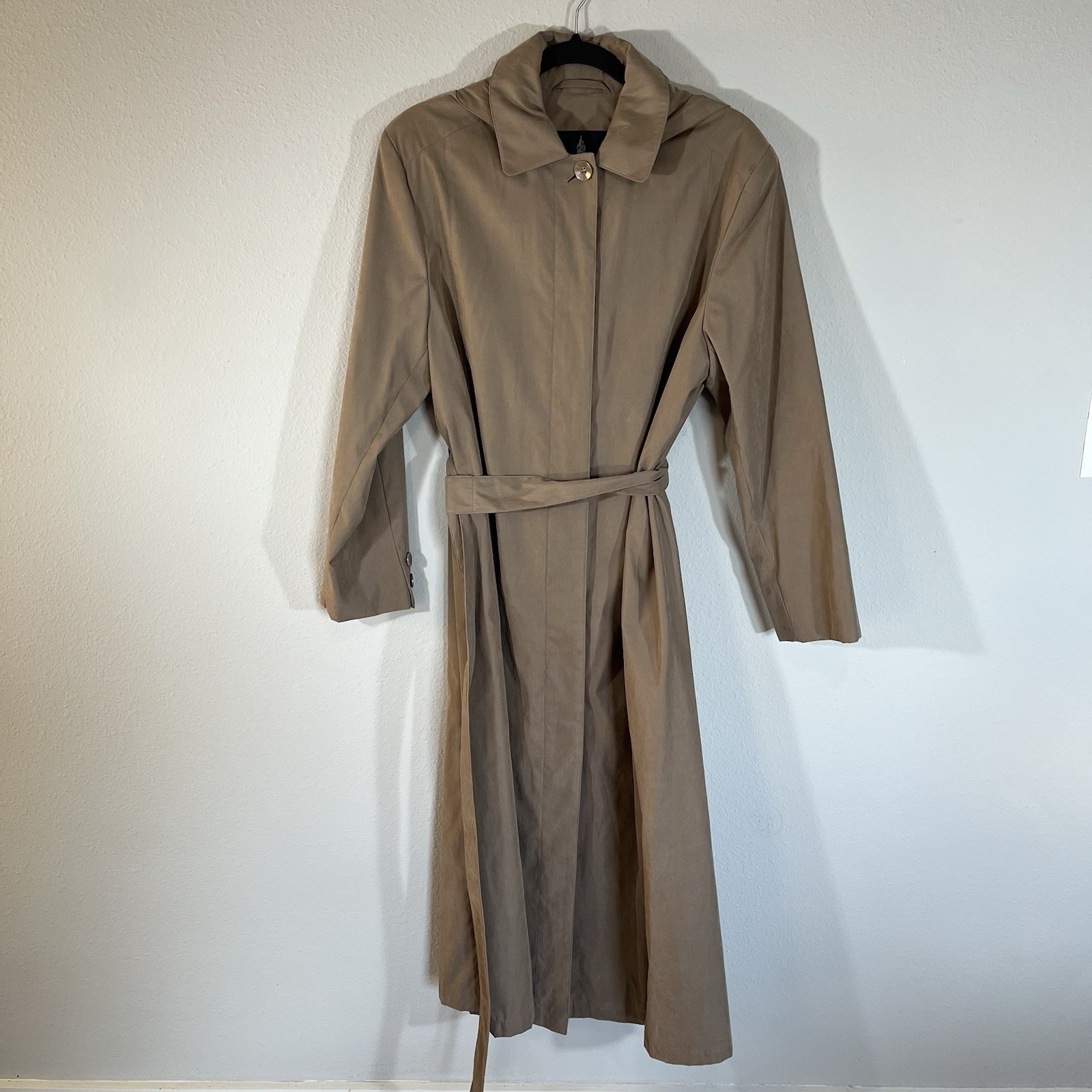 London Fog Trench Coat Women’s 6 REG Khaki Tan Hooded Long Classic