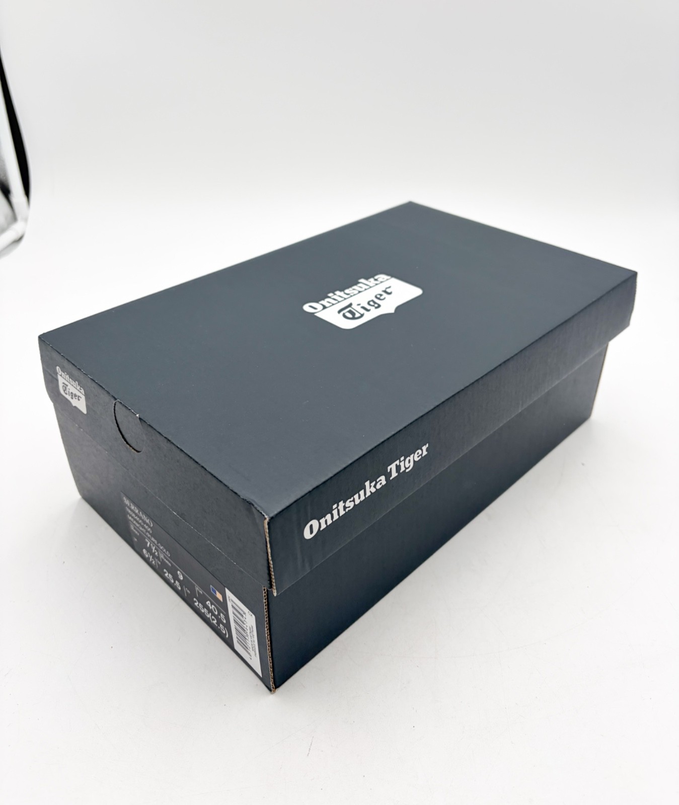 【NEW】Onitsuka Tiger SERRANO Midnight/Pure Gold Daily Sneaker (US 7.5) From US