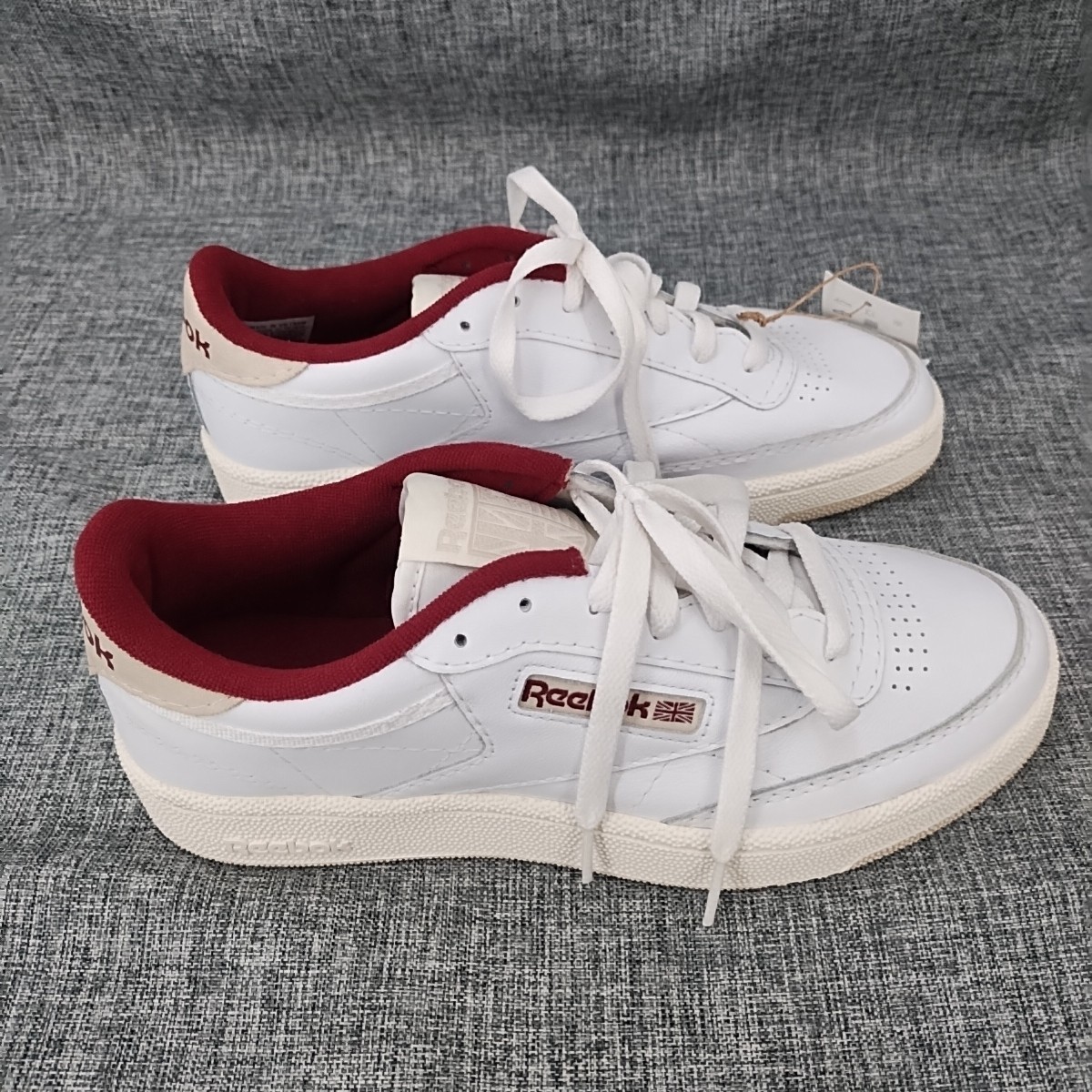 Reebok Club C 85 Men’s Size 7 White Classic Maroon Leather Sneakers