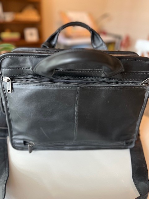 TUMI Alpha Gen 4.4 Nappa leather expandable laptop briefcase