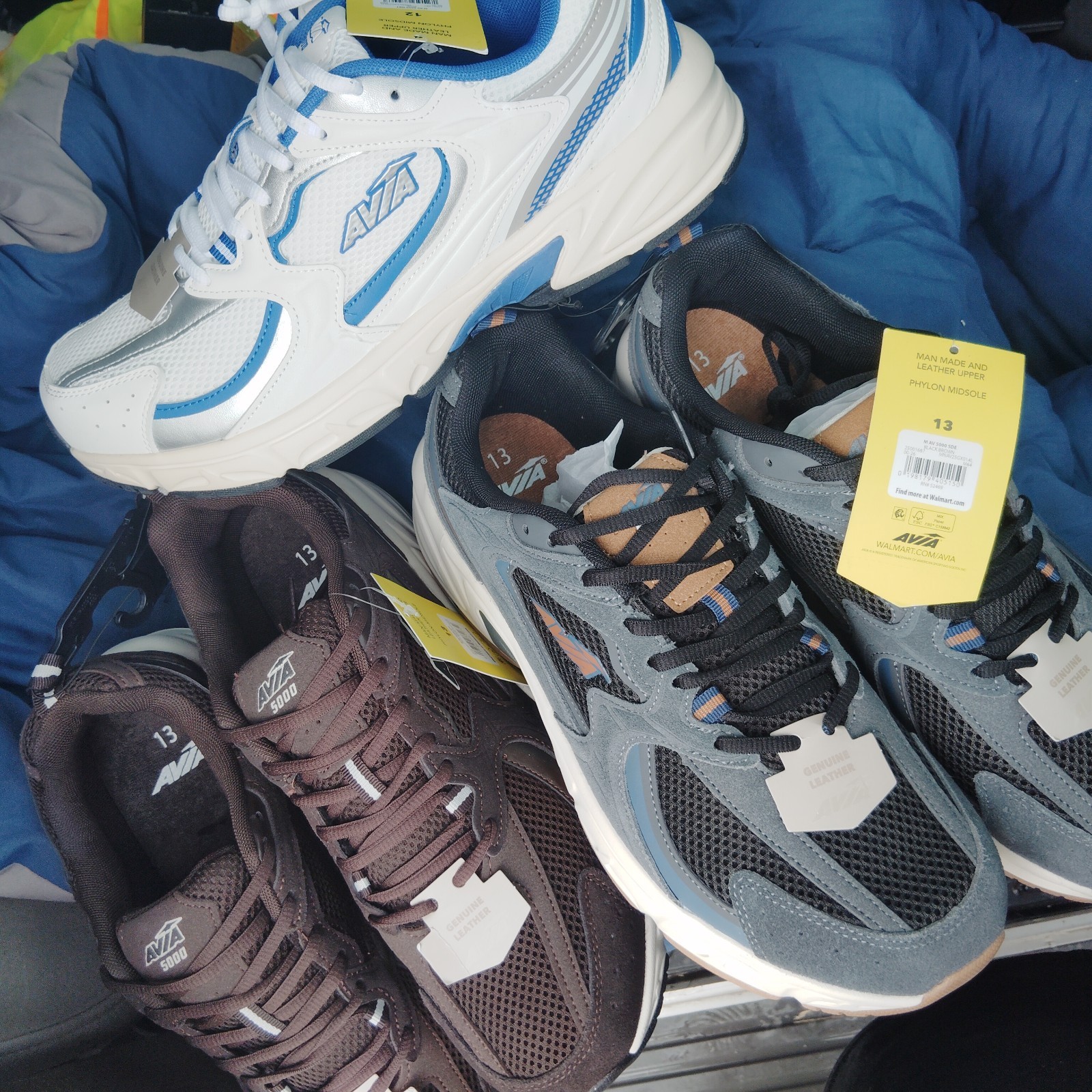 avia men’s 5000 performance walking sneakers