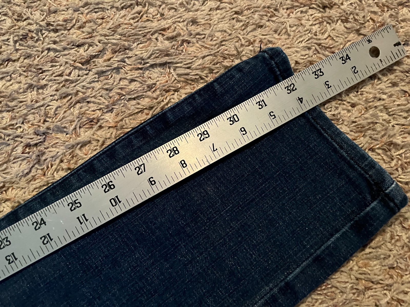EUC Lucky Brand Jeans – 110 Skinny – Men’s tag=30×32 (MEASURED=31×32)