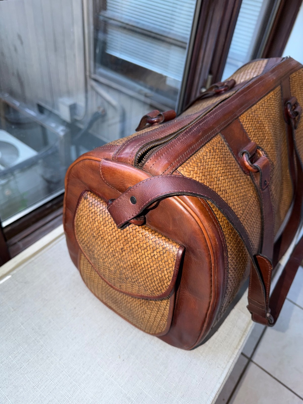 🔥 VINTAGE ELLIOTT LUCCA WOVEN STRAW & LEATHER WEEKENDER / TOTE BAG 🔥