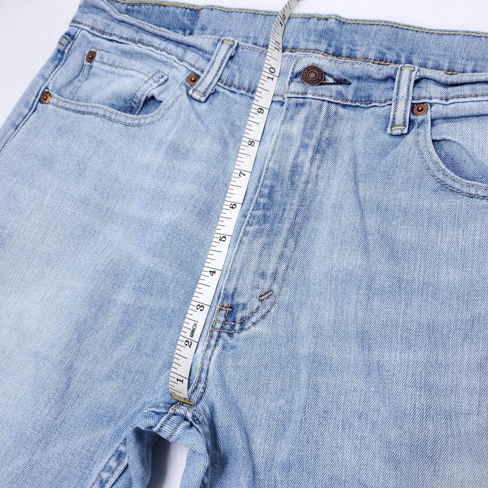 Levi’s 500 Series Regular Straight Leg Jeans Size 32×32 Light Wash Distressed