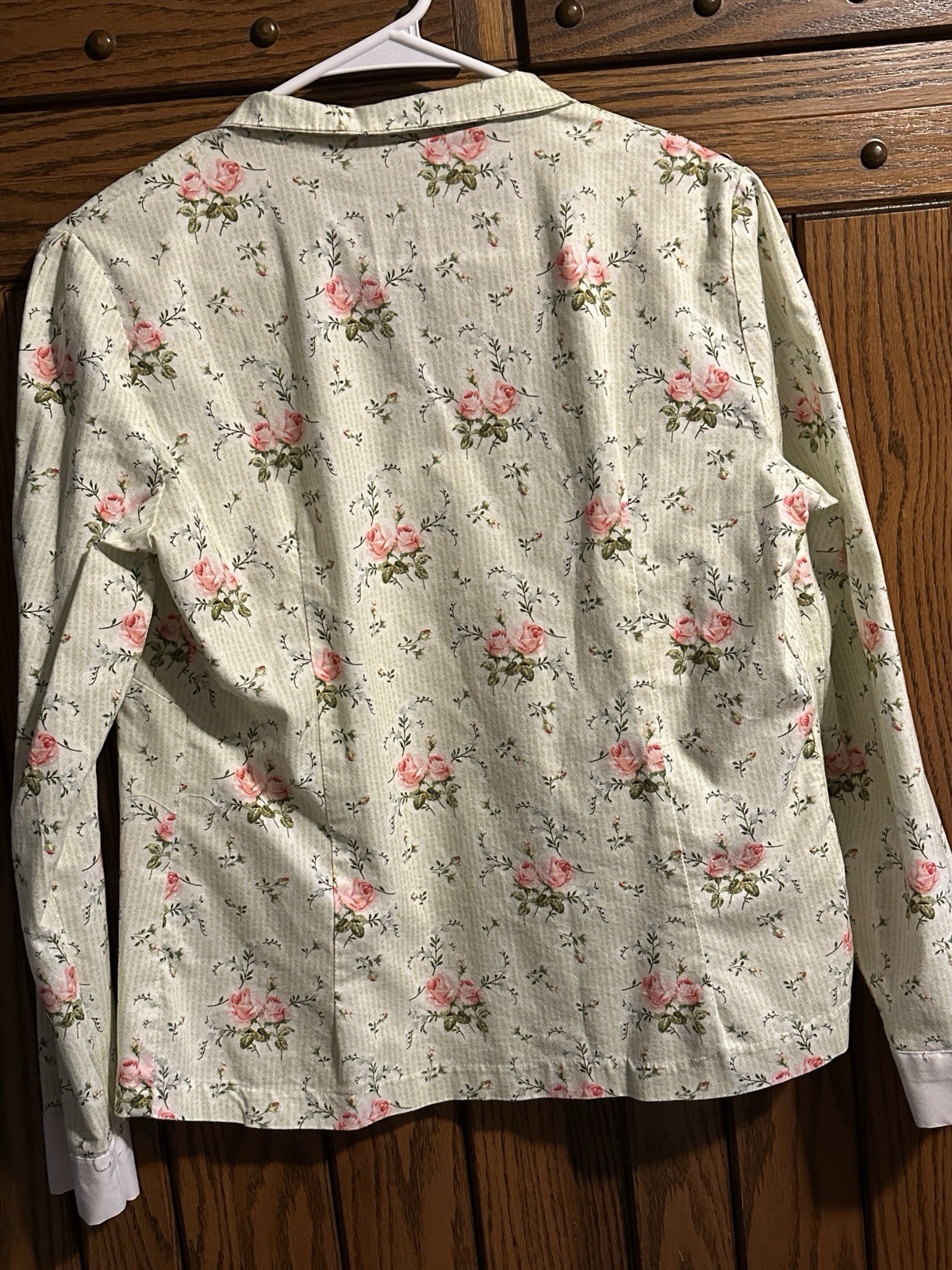 Vintage Cottagecore Floral Button-Down Blouse – Sage Green & Pink Roses