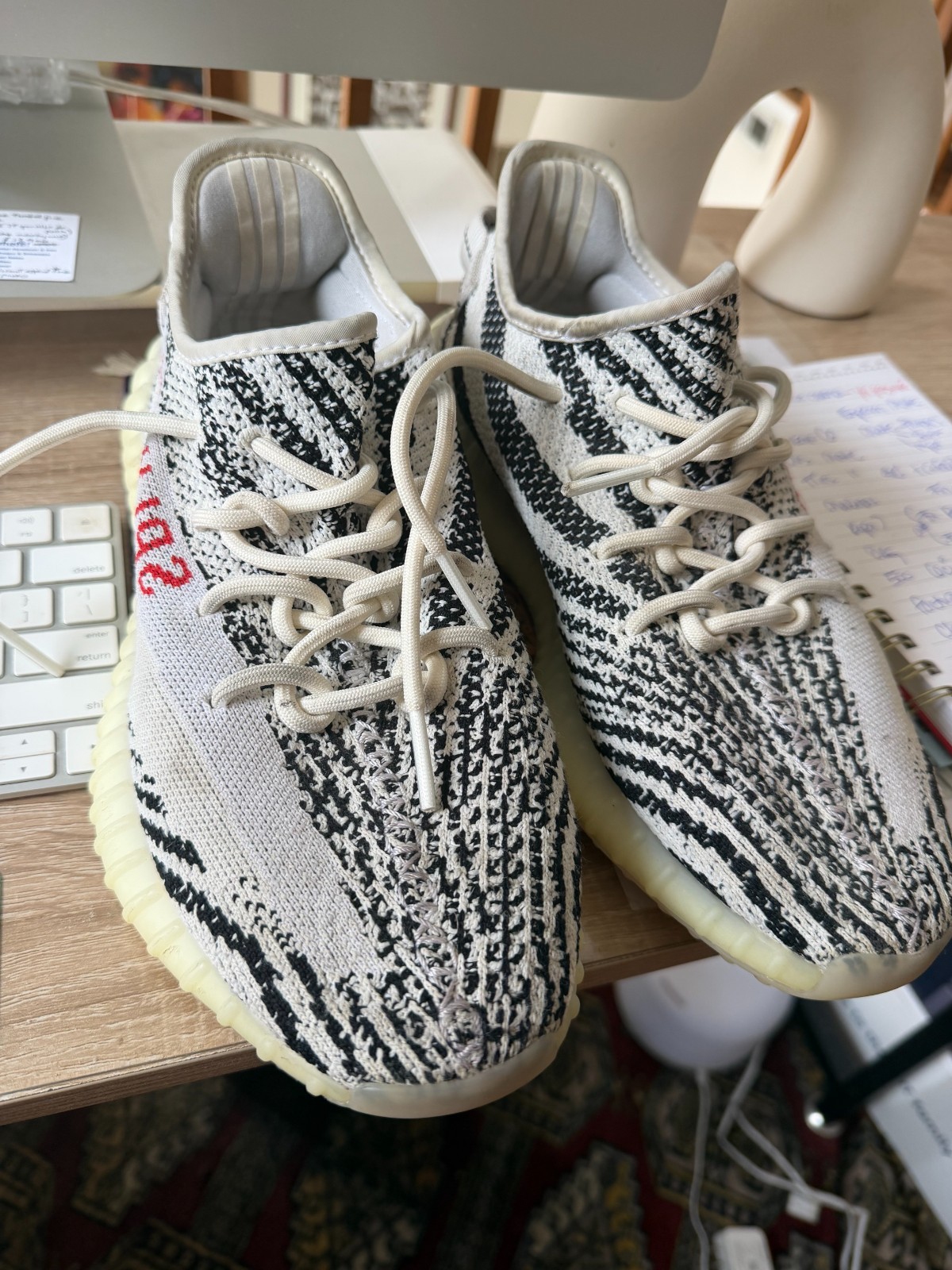 Yeezy Boost 350 V2 Low Zebra Adidas – Size 9