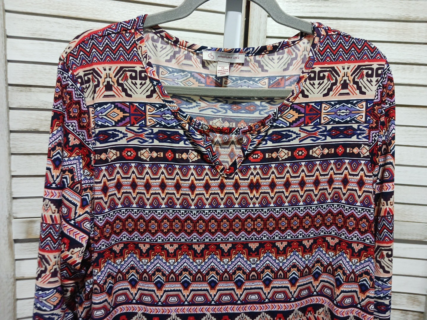 Womens DB Blouse Size 1X Orange Blue Aztec Designs Stretch Lightweight Unlined